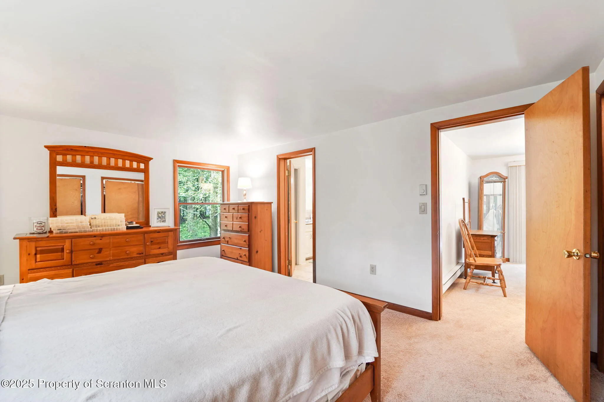 205 Dark Hollow Road, Montrose, Pennsylvania 18801, 3 Bedrooms Bedrooms, 6 Rooms Rooms,2 BathroomsBathrooms,Residential,For Sale,Dark Hollow,SC253236