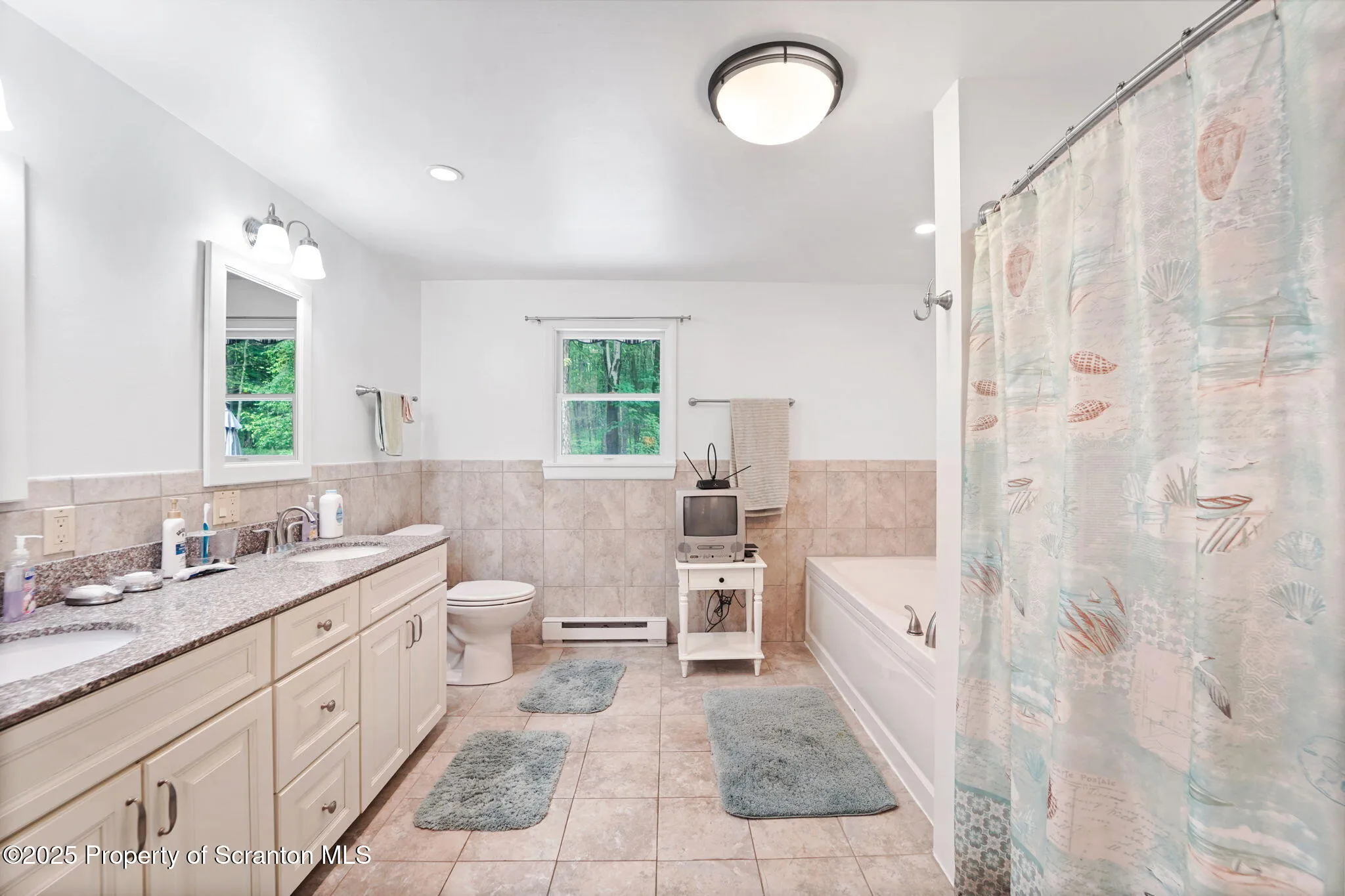 205 Dark Hollow Road, Montrose, Pennsylvania 18801, 3 Bedrooms Bedrooms, 6 Rooms Rooms,2 BathroomsBathrooms,Residential,For Sale,Dark Hollow,SC253236