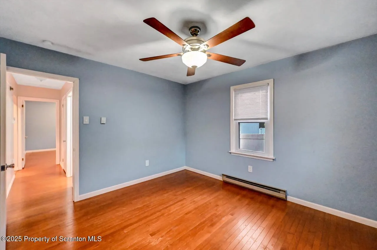 211 Hill Street, Dupont, Pennsylvania 18641, 2 Bedrooms Bedrooms, 5 Rooms Rooms,2 BathroomsBathrooms,Residential,For Sale,Hill,SC253065