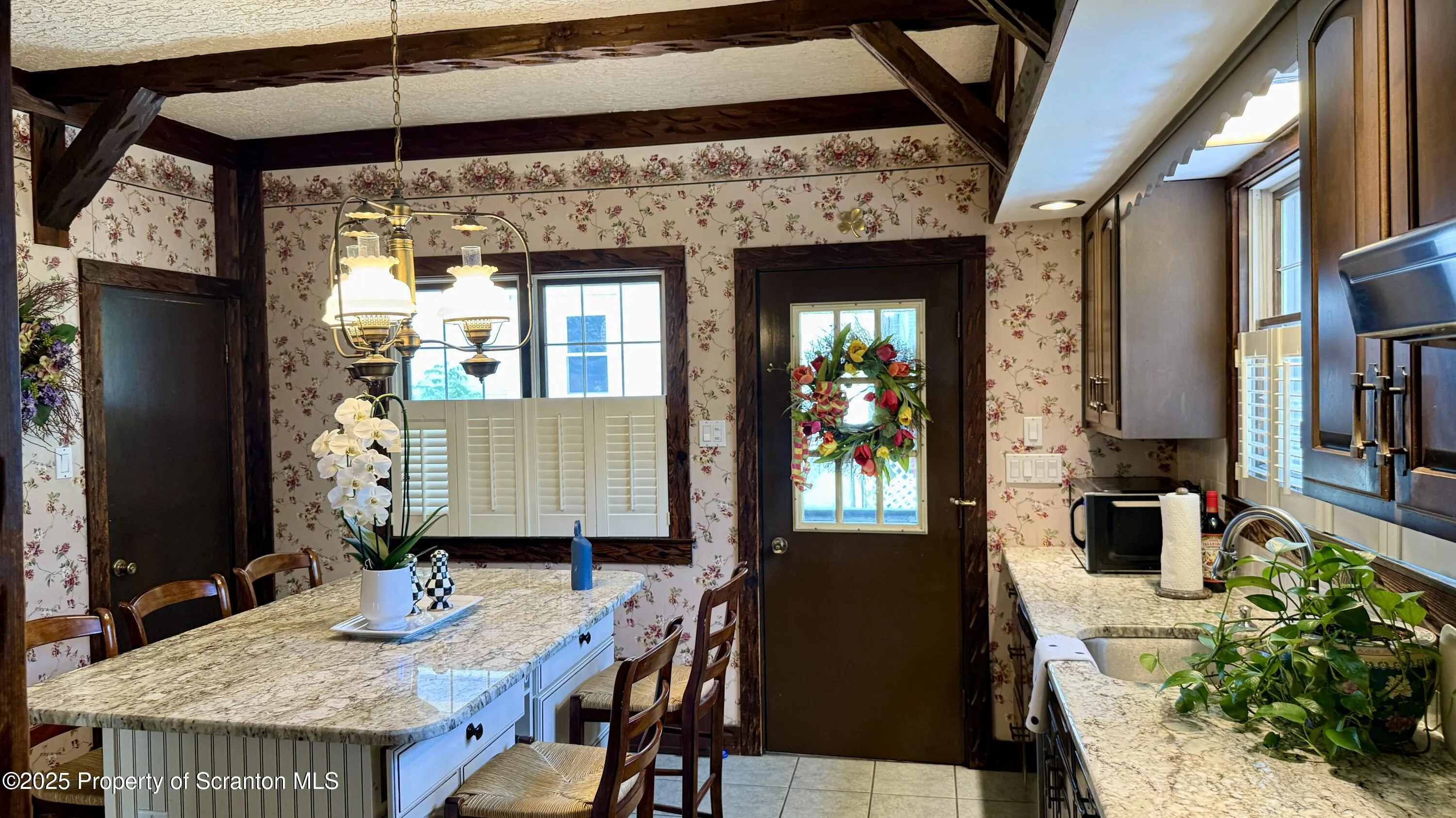 21 Archbald Street, Carbondale, Pennsylvania 18407, 4 Bedrooms Bedrooms, 7 Rooms Rooms,2 BathroomsBathrooms,Residential,For Sale,Archbald,SC253074