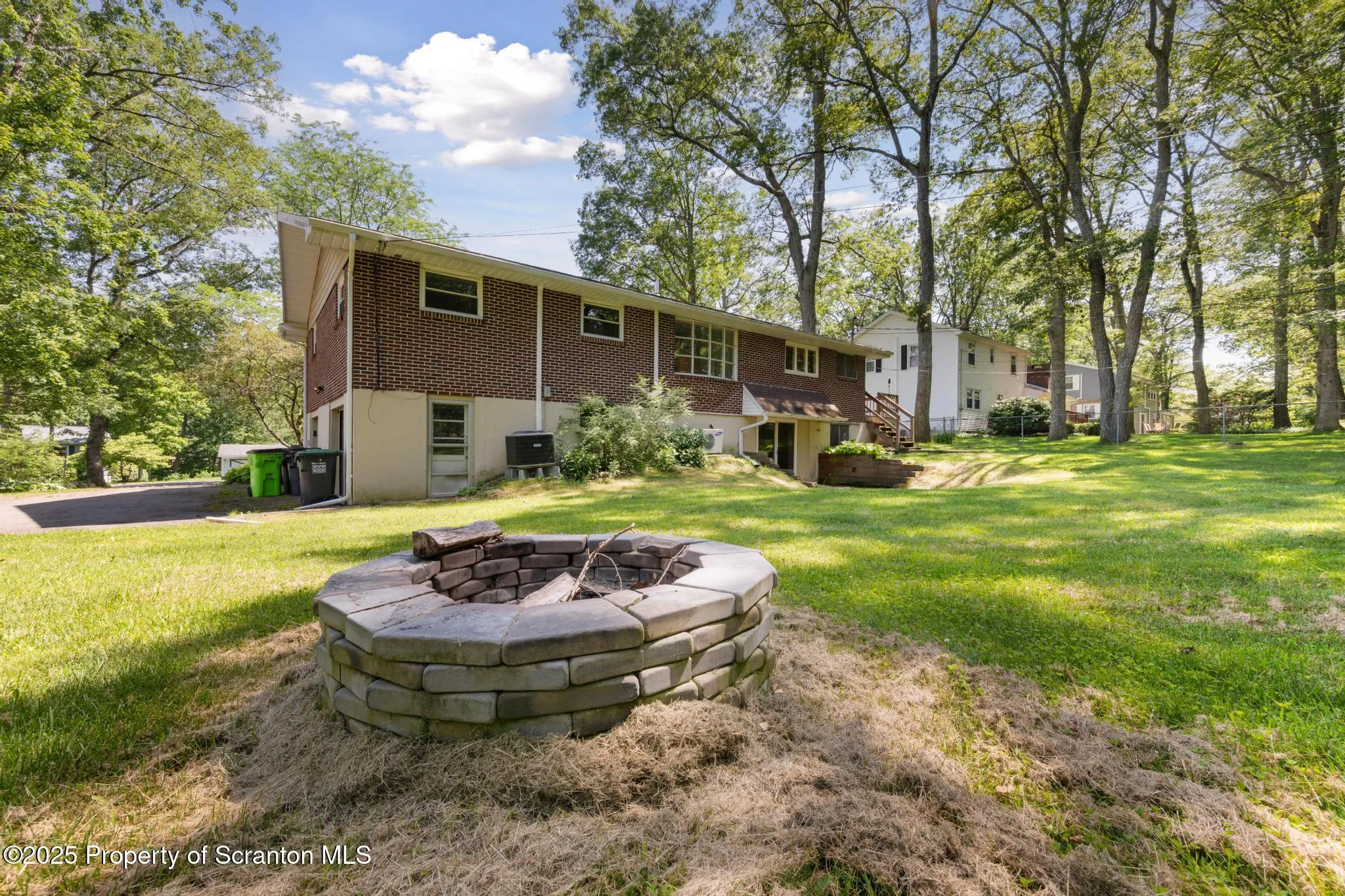 43 Walden Drive, Mountaintop, Pennsylvania 18707, 4 Bedrooms Bedrooms, 9 Rooms Rooms,3 BathroomsBathrooms,Residential,For Sale,Walden,SC253150