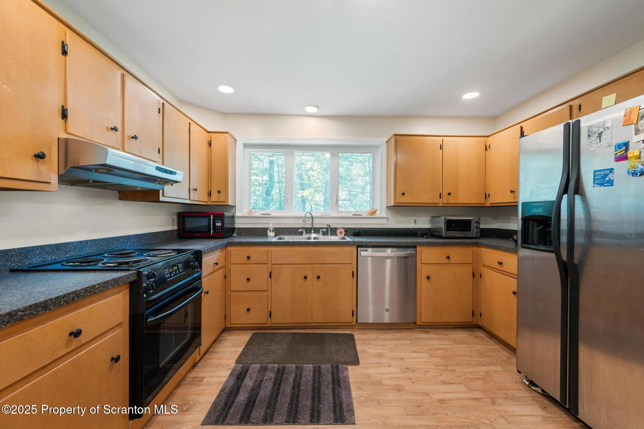 43 Walden Drive, Mountaintop, Pennsylvania 18707, 4 Bedrooms Bedrooms, 9 Rooms Rooms,3 BathroomsBathrooms,Residential,For Sale,Walden,SC253150