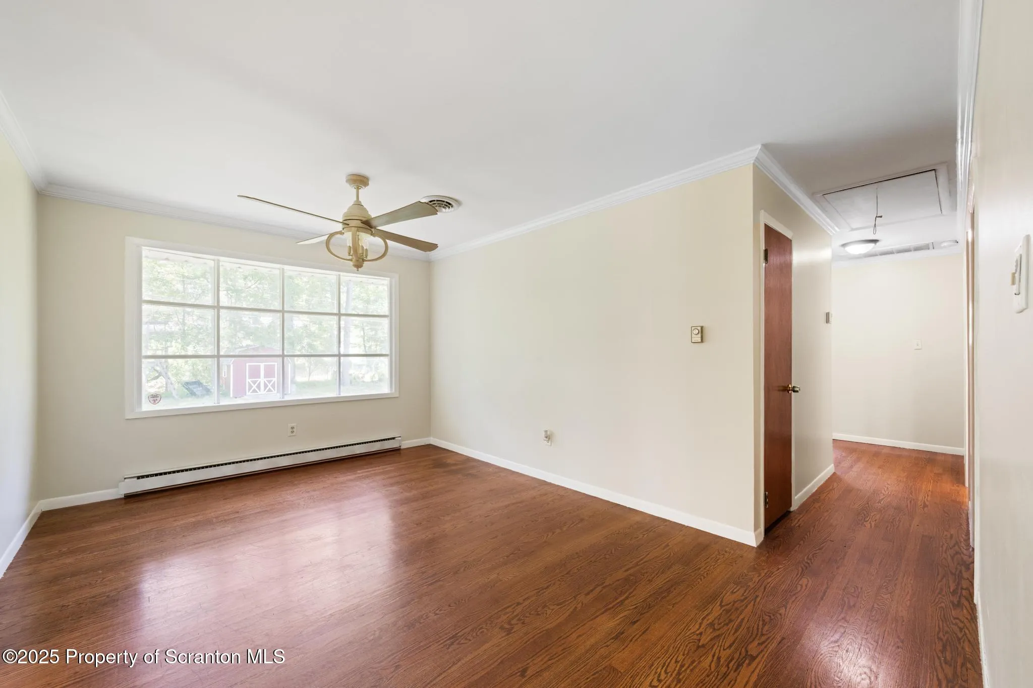 43 Walden Drive, Mountaintop, Pennsylvania 18707, 4 Bedrooms Bedrooms, 9 Rooms Rooms,3 BathroomsBathrooms,Residential,For Sale,Walden,SC253150