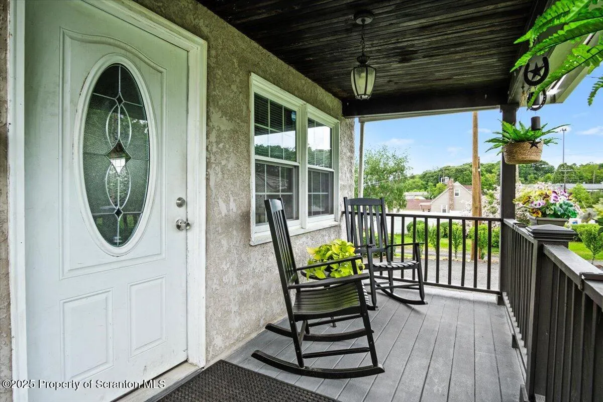 330 Lidy Road, Dupont, Pennsylvania 18641, 3 Bedrooms Bedrooms, 6 Rooms Rooms,2 BathroomsBathrooms,Residential,For Sale,Lidy,SC253101