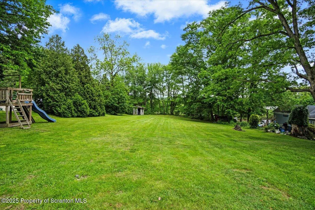 330 Lidy Road, Dupont, Pennsylvania 18641, 3 Bedrooms Bedrooms, 6 Rooms Rooms,2 BathroomsBathrooms,Residential,For Sale,Lidy,SC253101