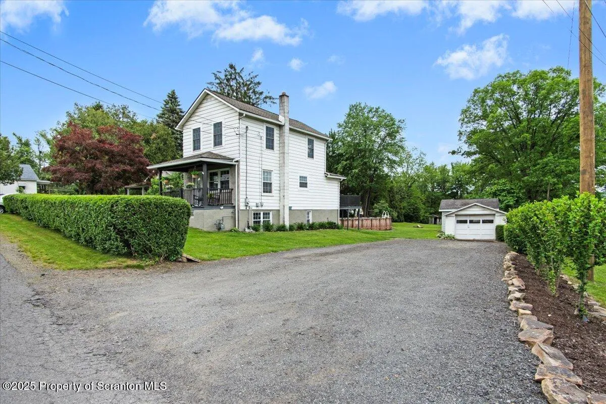 330 Lidy Road, Dupont, Pennsylvania 18641, 3 Bedrooms Bedrooms, 6 Rooms Rooms,2 BathroomsBathrooms,Residential,For Sale,Lidy,SC253101