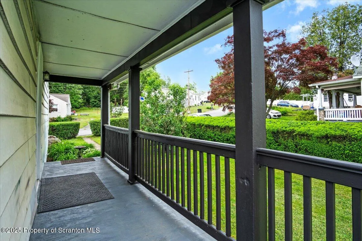 330 Lidy Road, Dupont, Pennsylvania 18641, 3 Bedrooms Bedrooms, 6 Rooms Rooms,2 BathroomsBathrooms,Residential,For Sale,Lidy,SC253101
