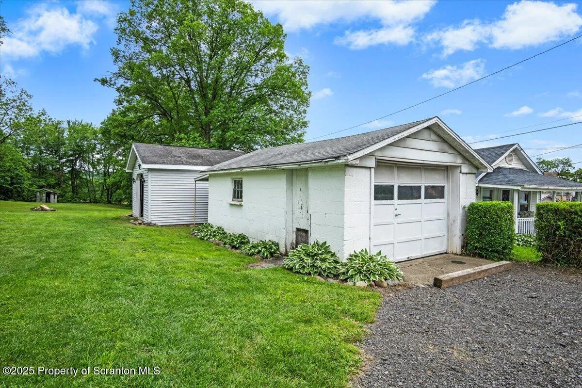 330 Lidy Road, Dupont, Pennsylvania 18641, 3 Bedrooms Bedrooms, 6 Rooms Rooms,2 BathroomsBathrooms,Residential,For Sale,Lidy,SC253101
