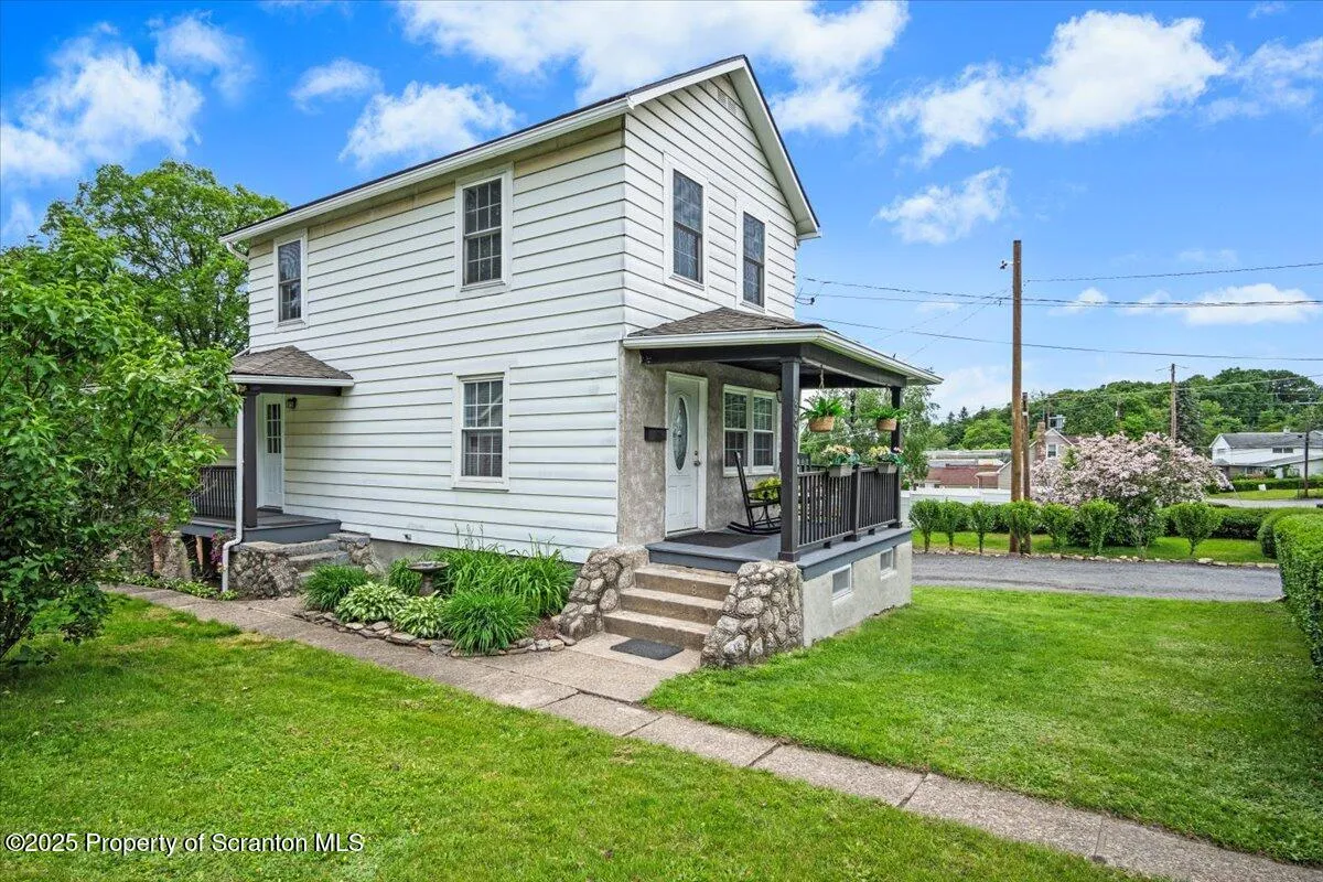 330 Lidy Road, Dupont, Pennsylvania 18641, 3 Bedrooms Bedrooms, 6 Rooms Rooms,2 BathroomsBathrooms,Residential,For Sale,Lidy,SC253101