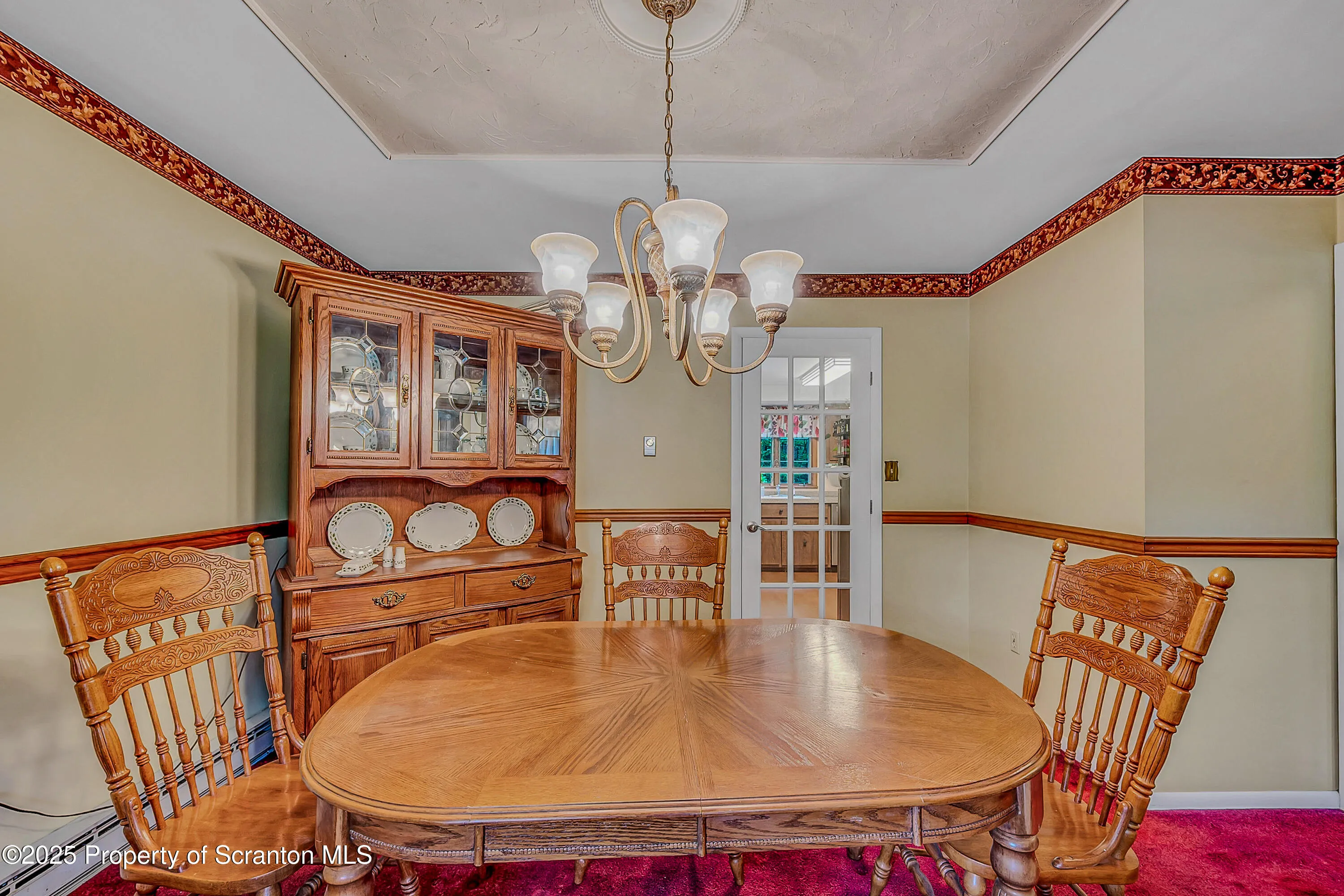 304 Sunset Rd, Roaring Brook Twp, Pennsylvania 18444, 4 Bedrooms Bedrooms, 10 Rooms Rooms,3 BathroomsBathrooms,Residential,For Sale,Sunset Rd,SC253113