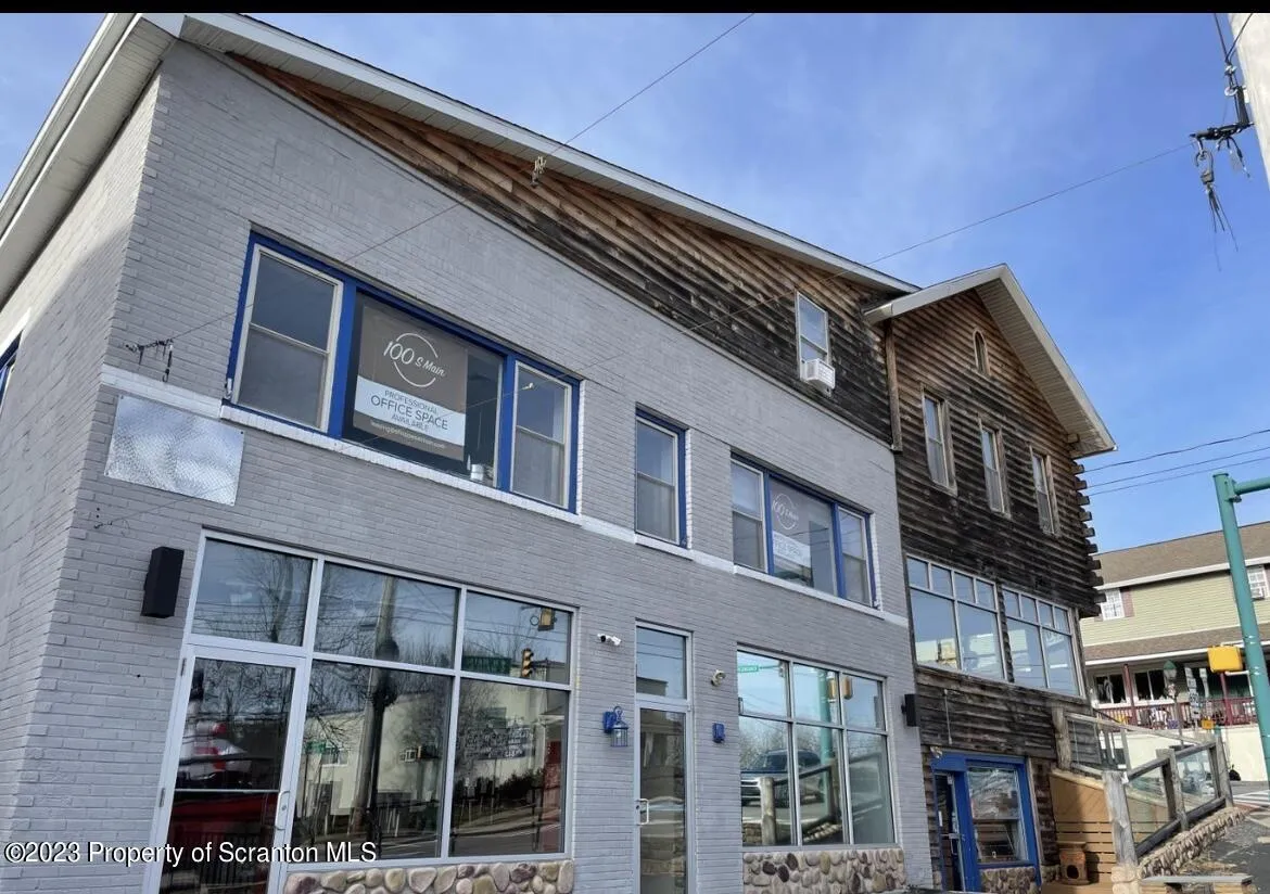 100 S Main Street Unit 56, Moscow, Pennsylvania 18444, 1 Bedroom Bedrooms, 3 Rooms Rooms,1 BathroomBathrooms,Residential Lease,For Rent,Main,SC253144