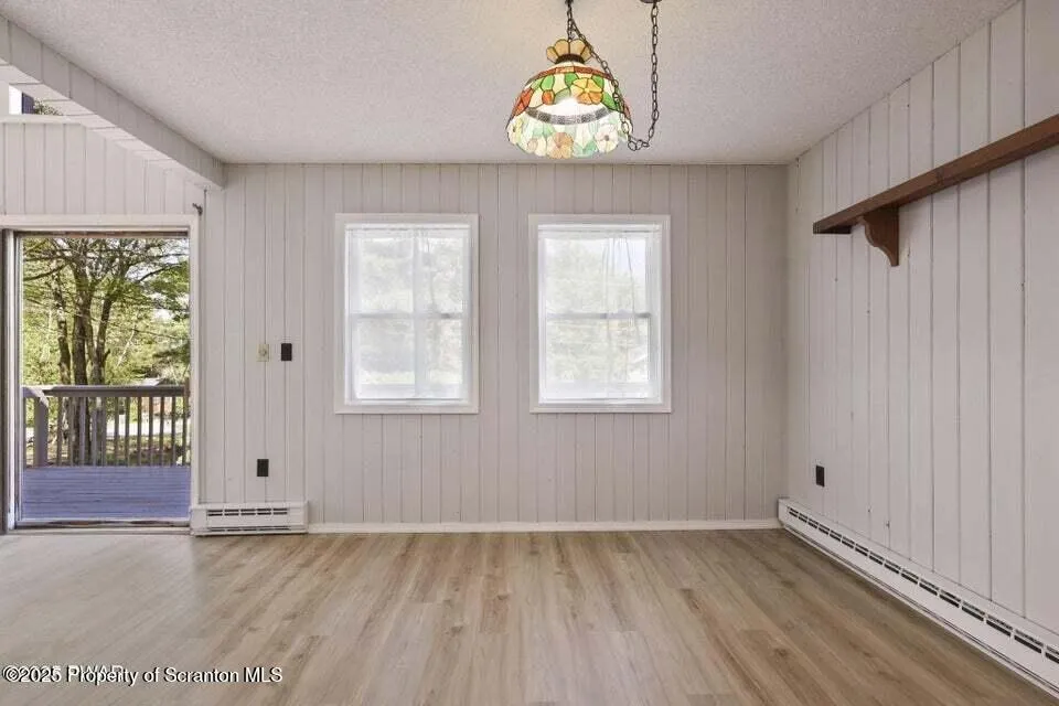 1618 Ridgeview Drive, Lake Ariel, Pennsylvania 18436, 3 Bedrooms Bedrooms, 5 Rooms Rooms,2 BathroomsBathrooms,Residential,For Sale,Ridgeview,SC253146