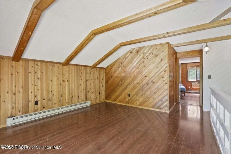 1618 Ridgeview Drive, Lake Ariel, Pennsylvania 18436, 3 Bedrooms Bedrooms, 5 Rooms Rooms,2 BathroomsBathrooms,Residential,For Sale,Ridgeview,SC253146