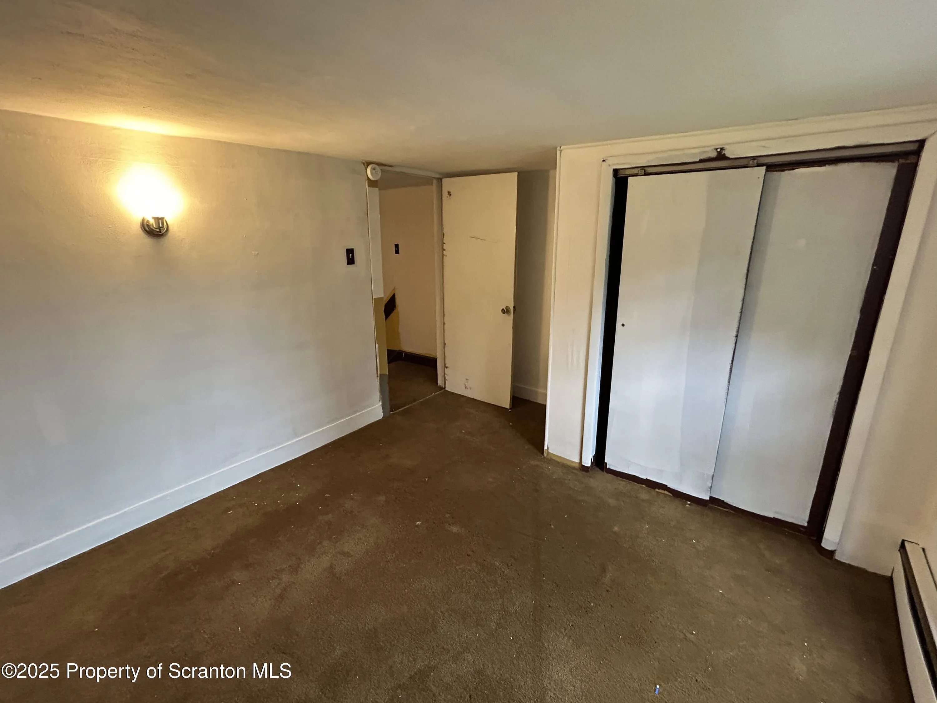 37-39 Hickory Street, Wilkes-barre, Pennsylvania 18702, 5 Bedrooms Bedrooms, ,2 BathroomsBathrooms,Residential Income,For Sale,Hickory,SC253147