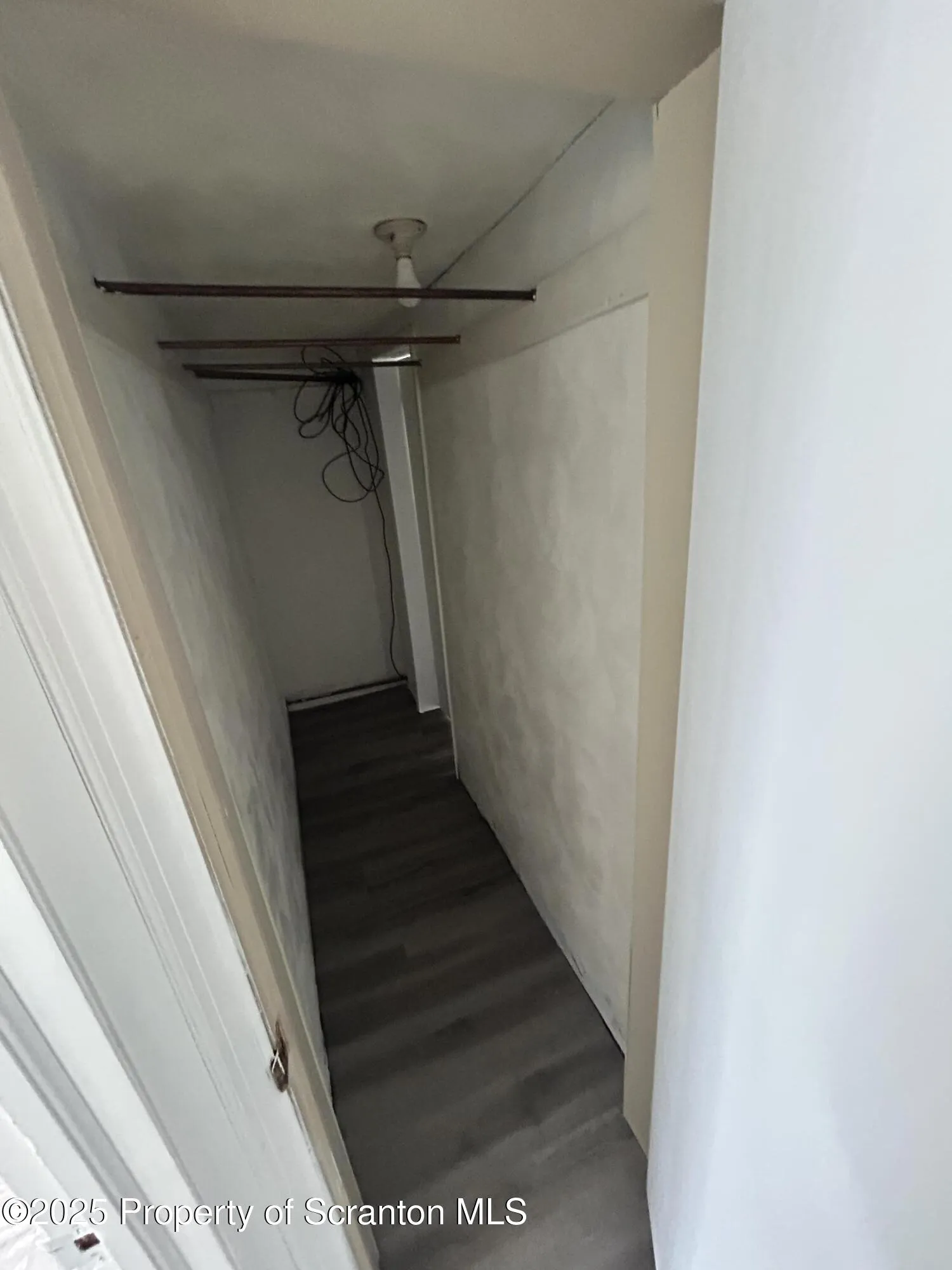 37-39 Hickory Street, Wilkes-barre, Pennsylvania 18702, 5 Bedrooms Bedrooms, ,2 BathroomsBathrooms,Residential Income,For Sale,Hickory,SC253147