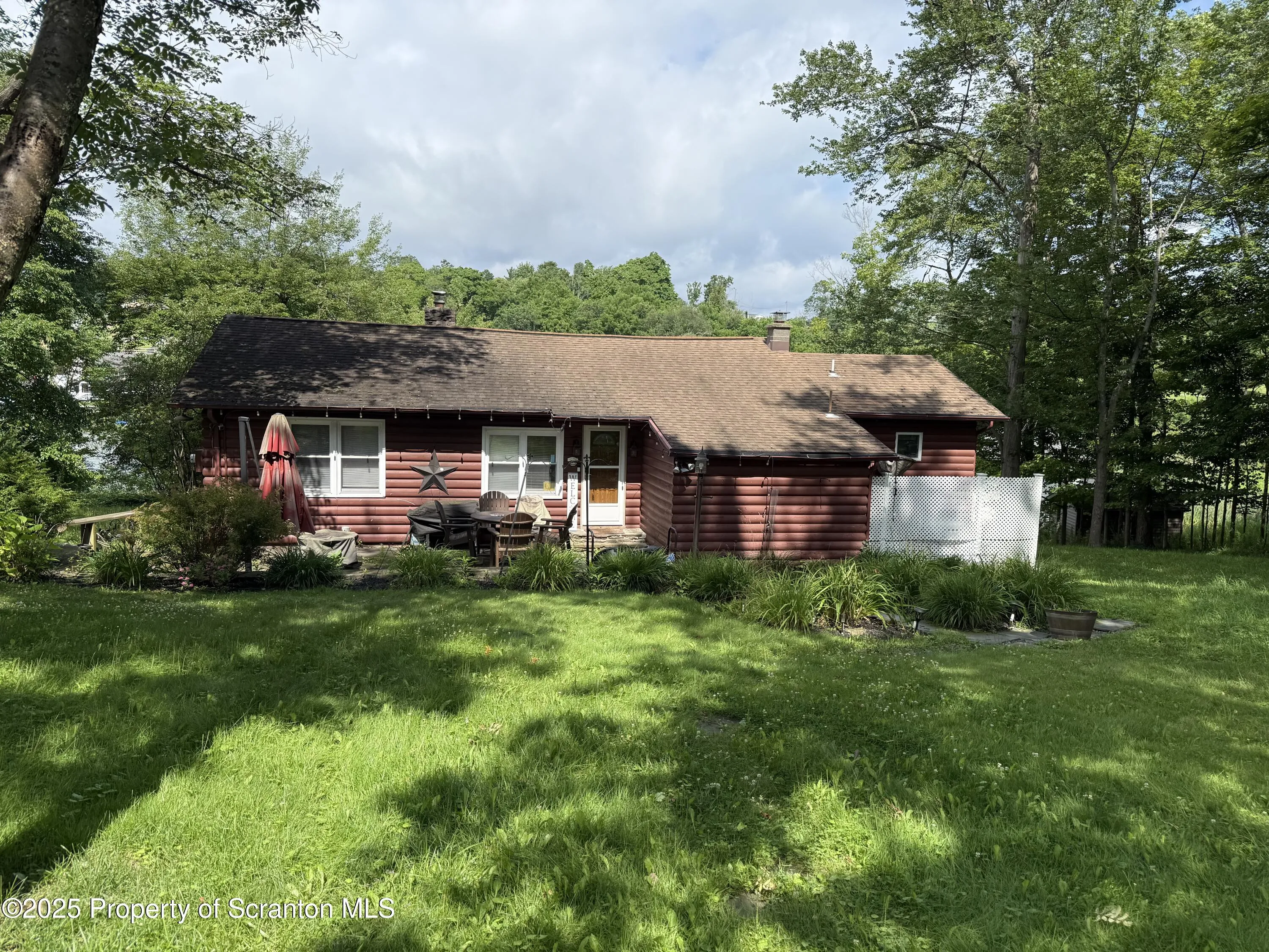 Residential For Sale 186 Point Road, Factoryville, Pennsylvania 18419