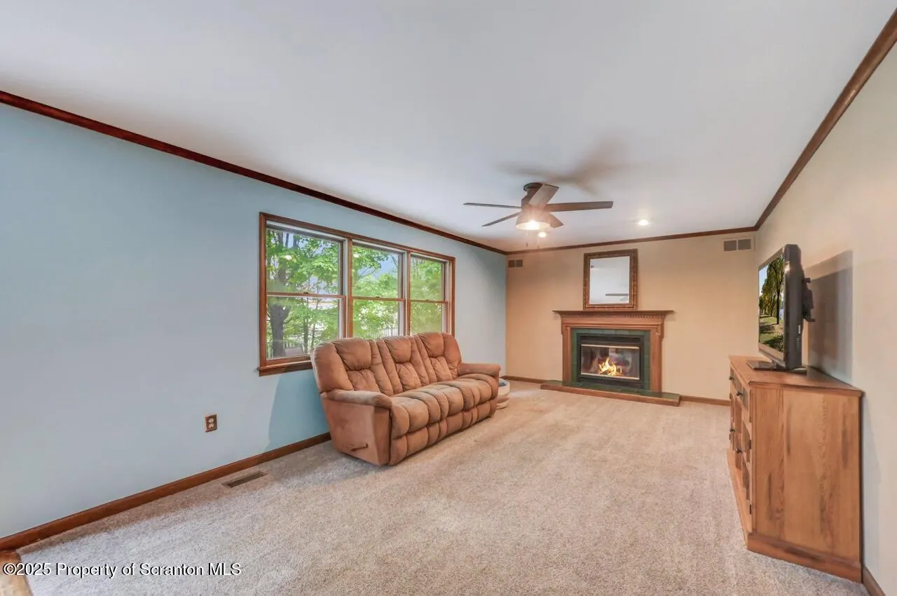 607 Pamela Drive, South Abington Twp, Pennsylvania 18411, 4 Bedrooms Bedrooms, 13 Rooms Rooms,3 BathroomsBathrooms,Residential,For Sale,Pamela,SC253180