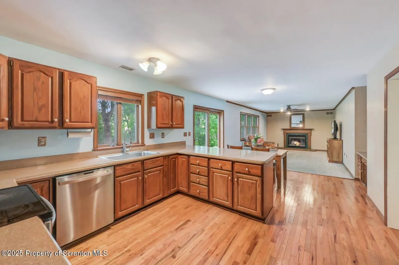 607 Pamela Drive, South Abington Twp, Pennsylvania 18411, 4 Bedrooms Bedrooms, 13 Rooms Rooms,3 BathroomsBathrooms,Residential,For Sale,Pamela,SC253180
