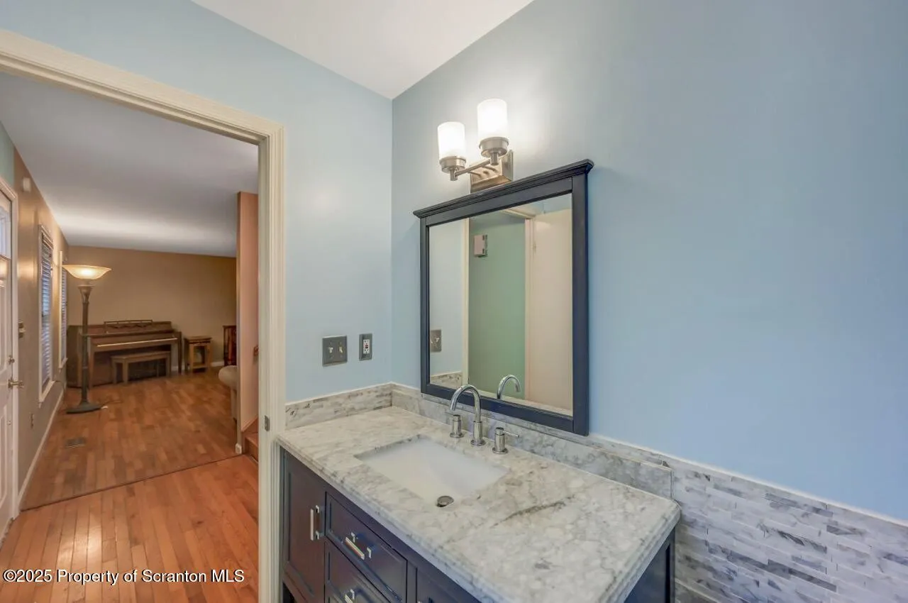 607 Pamela Drive, South Abington Twp, Pennsylvania 18411, 4 Bedrooms Bedrooms, 13 Rooms Rooms,3 BathroomsBathrooms,Residential,For Sale,Pamela,SC253180