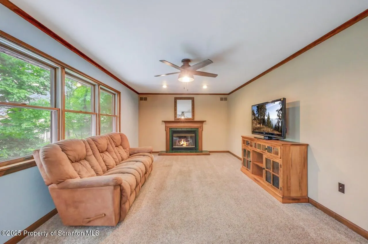 607 Pamela Drive, South Abington Twp, Pennsylvania 18411, 4 Bedrooms Bedrooms, 13 Rooms Rooms,3 BathroomsBathrooms,Residential,For Sale,Pamela,SC253180