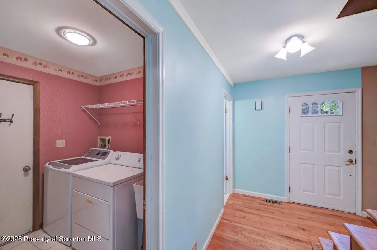 607 Pamela Drive, South Abington Twp, Pennsylvania 18411, 4 Bedrooms Bedrooms, 13 Rooms Rooms,3 BathroomsBathrooms,Residential,For Sale,Pamela,SC253180
