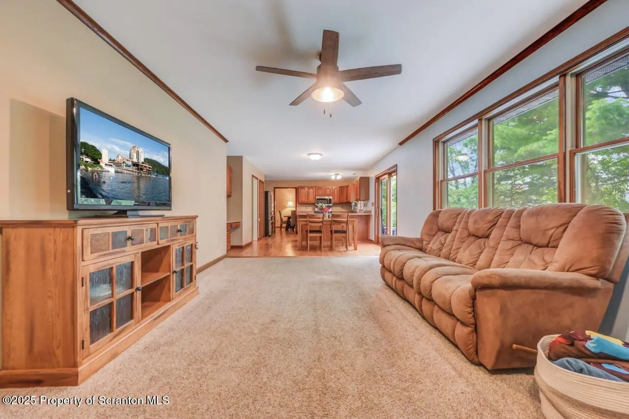 607 Pamela Drive, South Abington Twp, Pennsylvania 18411, 4 Bedrooms Bedrooms, 13 Rooms Rooms,3 BathroomsBathrooms,Residential,For Sale,Pamela,SC253180