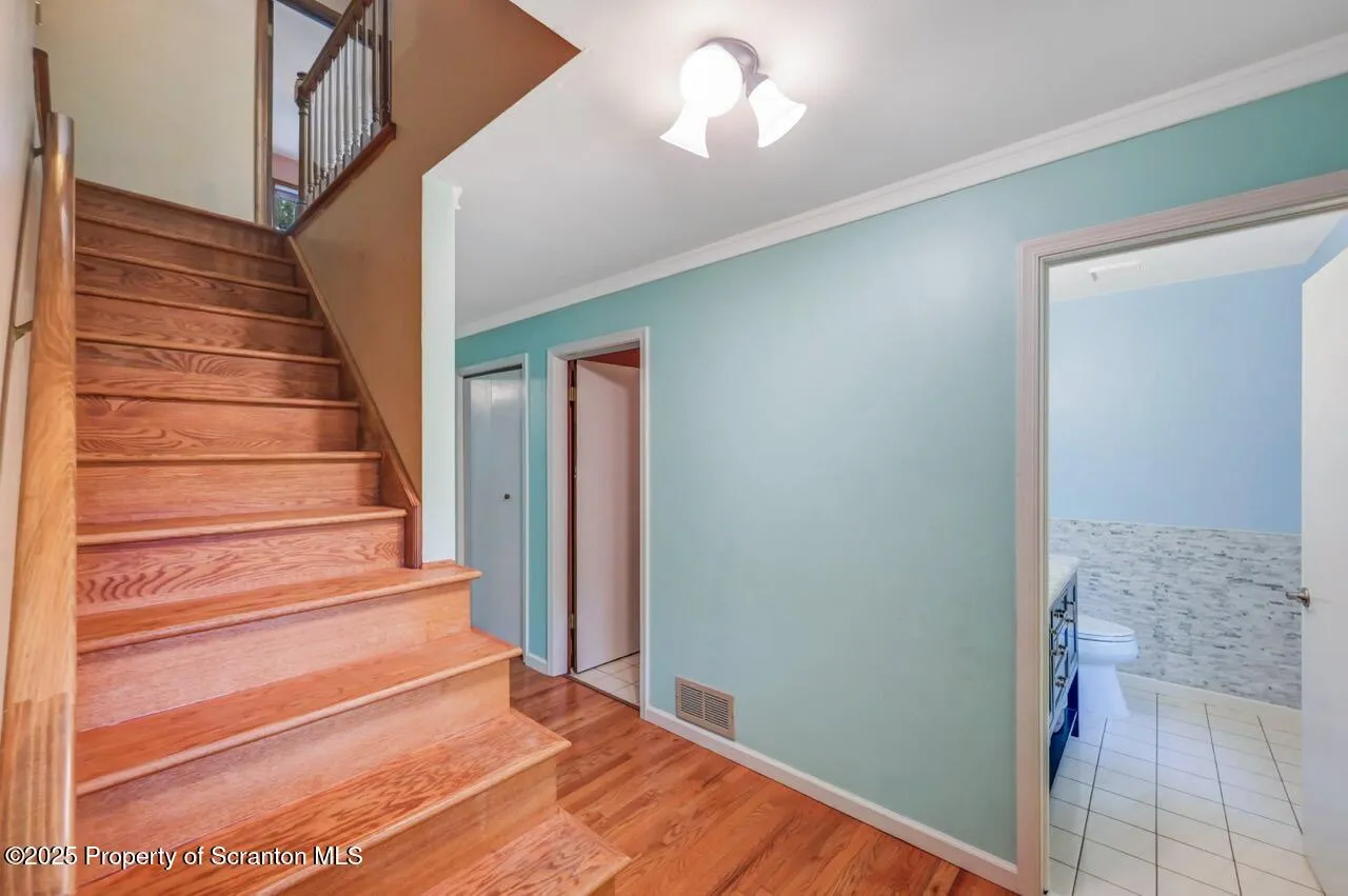 607 Pamela Drive, South Abington Twp, Pennsylvania 18411, 4 Bedrooms Bedrooms, 13 Rooms Rooms,3 BathroomsBathrooms,Residential,For Sale,Pamela,SC253180