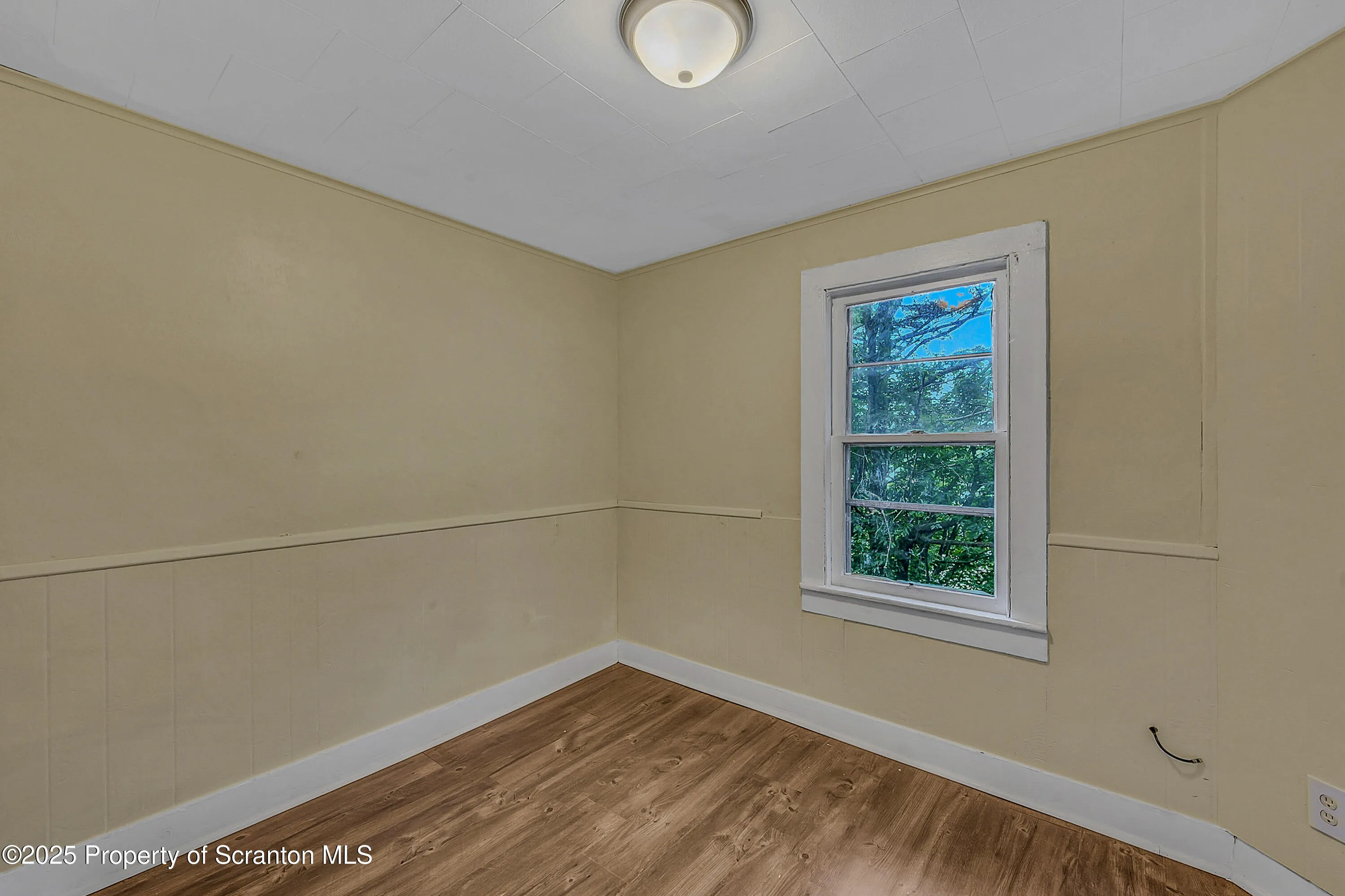 1815 Cedar Avenue, Scranton, Pennsylvania 18505, 3 Bedrooms Bedrooms, 6 Rooms Rooms,1 BathroomBathrooms,Residential Lease,For Rent,Cedar,SC253229