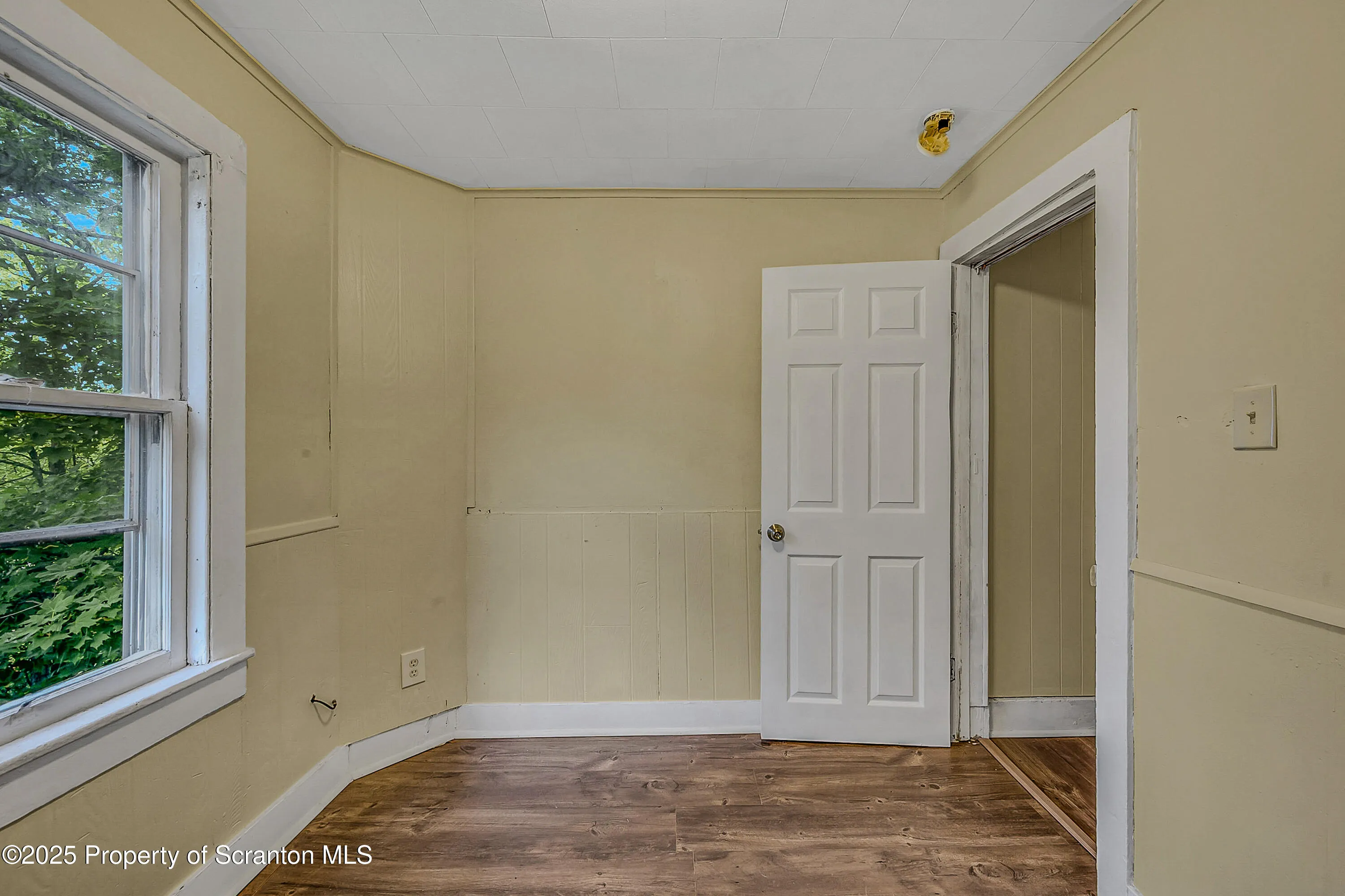 1815 Cedar Avenue, Scranton, Pennsylvania 18505, 3 Bedrooms Bedrooms, 6 Rooms Rooms,1 BathroomBathrooms,Residential Lease,For Rent,Cedar,SC253229