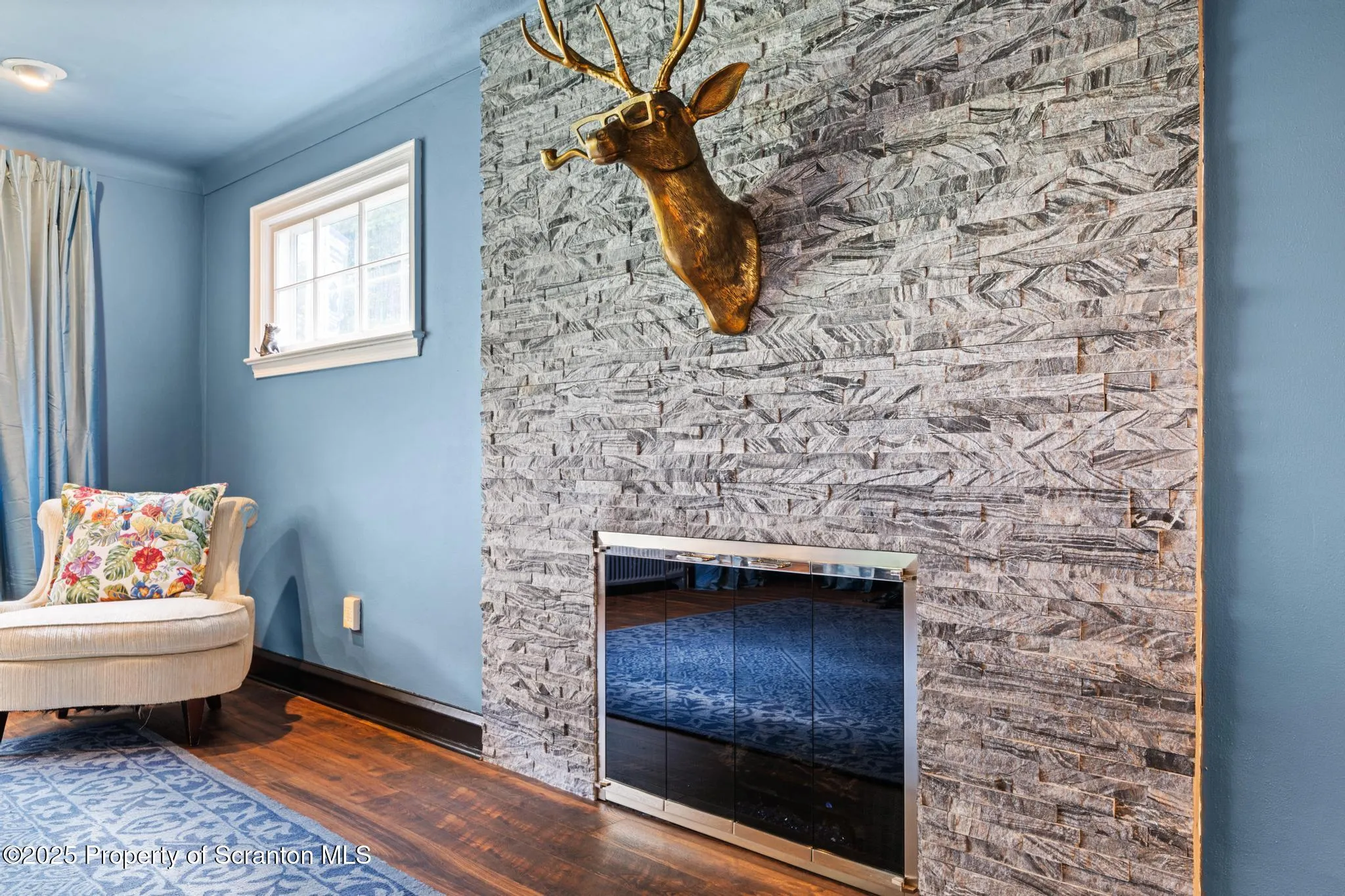 805 E Mountain Road, Scranton, Pennsylvania 18505, 3 Bedrooms Bedrooms, 6 Rooms Rooms,2 BathroomsBathrooms,Residential,For Sale,Mountain,SC253270