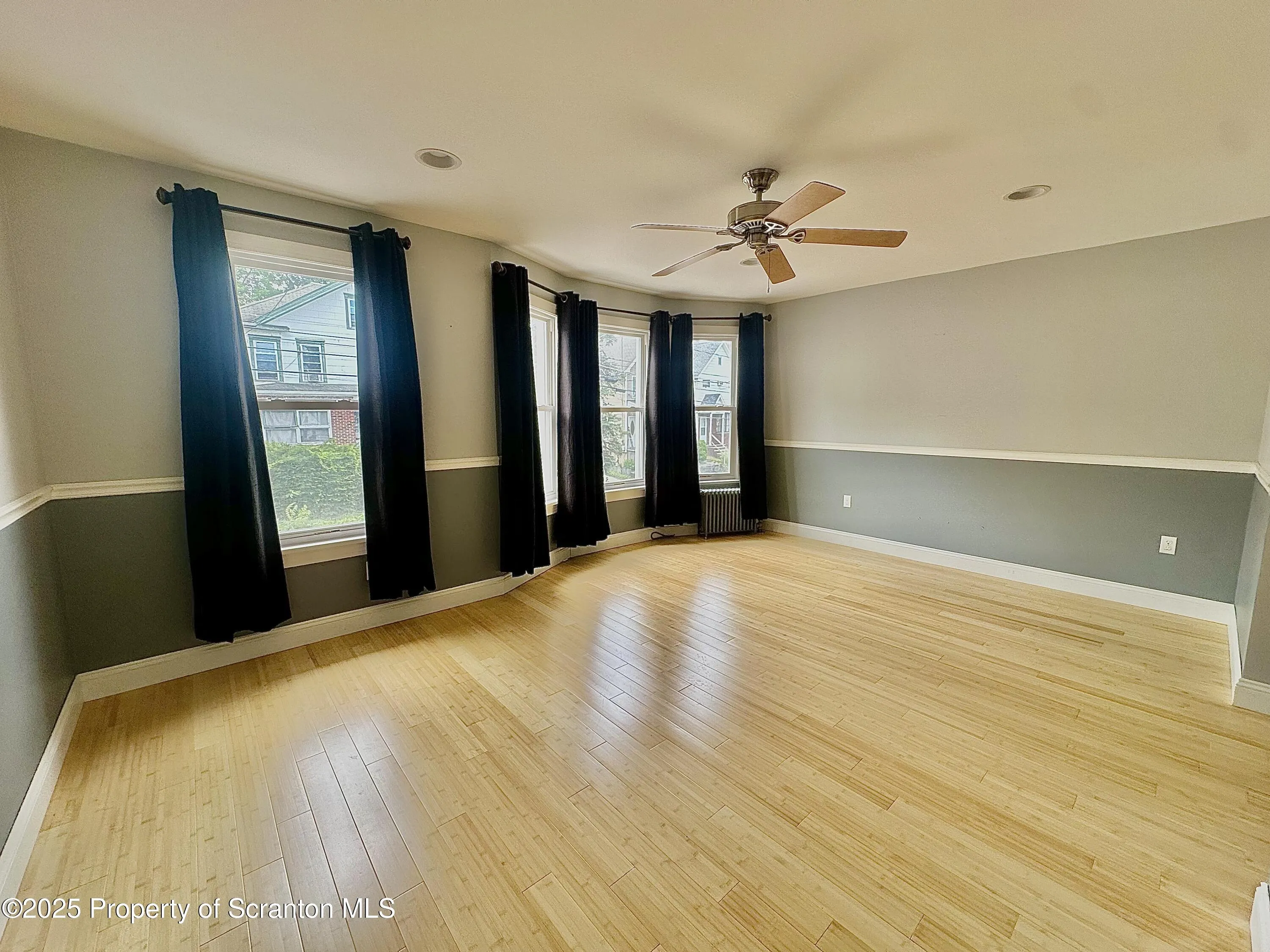 254 Hazle Street, Wilkes-barre, Pennsylvania 18702, 3 Bedrooms Bedrooms, 6 Rooms Rooms,3 BathroomsBathrooms,Residential,For Sale,Hazle,SC253289