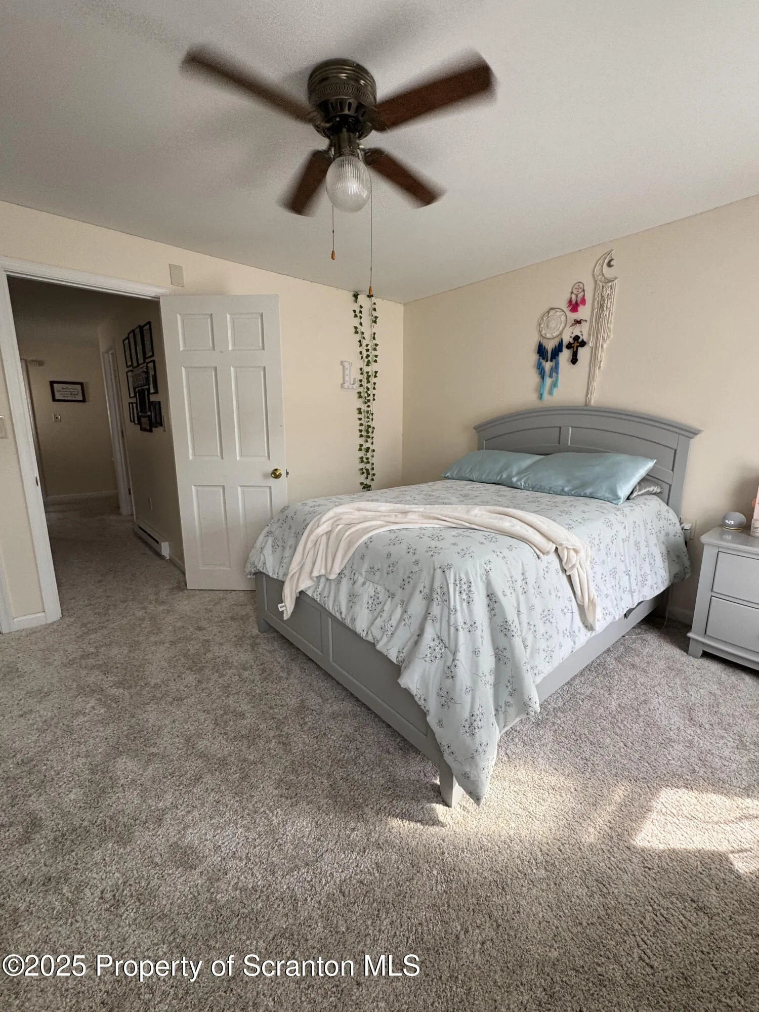 356 N Rebecca Avenue, Scranton, Pennsylvania 18504, 3 Bedrooms Bedrooms, 7 Rooms Rooms,2 BathroomsBathrooms,Residential,For Sale,Rebecca,SC253227