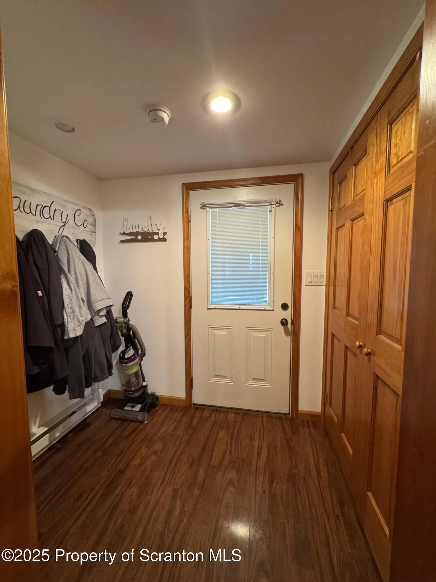 356 N Rebecca Avenue, Scranton, Pennsylvania 18504, 3 Bedrooms Bedrooms, 7 Rooms Rooms,2 BathroomsBathrooms,Residential,For Sale,Rebecca,SC253227