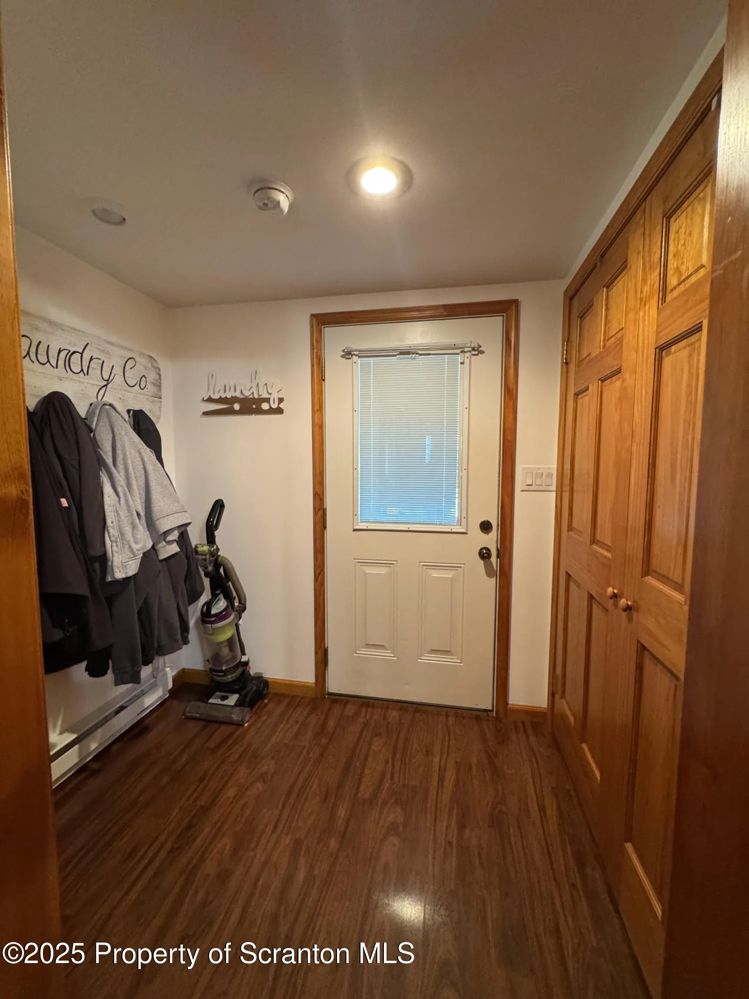 356 N Rebecca Avenue, Scranton, Pennsylvania 18504, 3 Bedrooms Bedrooms, 7 Rooms Rooms,2 BathroomsBathrooms,Residential,For Sale,Rebecca,SC253227