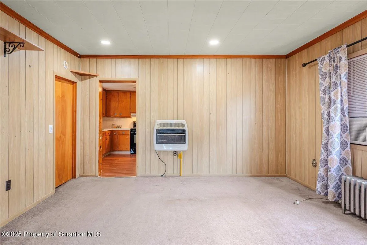 205 Lackawanna Avenue, Duryea, Pennsylvania 18642, 3 Bedrooms Bedrooms, 7 Rooms Rooms,1 BathroomBathrooms,Residential,For Sale,Lackawanna,SC253253