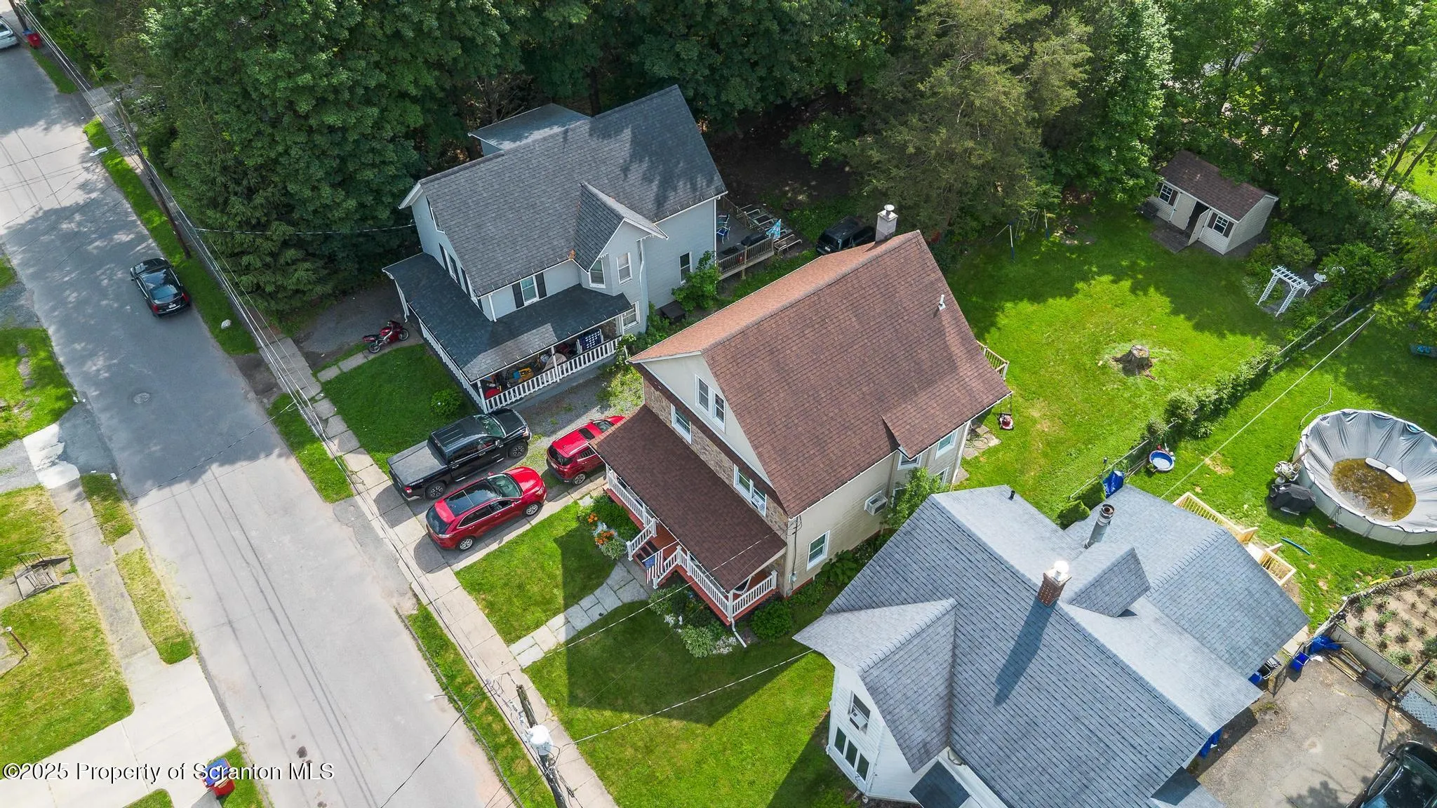 187 Washington Street, Carbondale, Pennsylvania 18407, 4 Bedrooms Bedrooms, 8 Rooms Rooms,2 BathroomsBathrooms,Residential,For Sale,Washington,SC253264