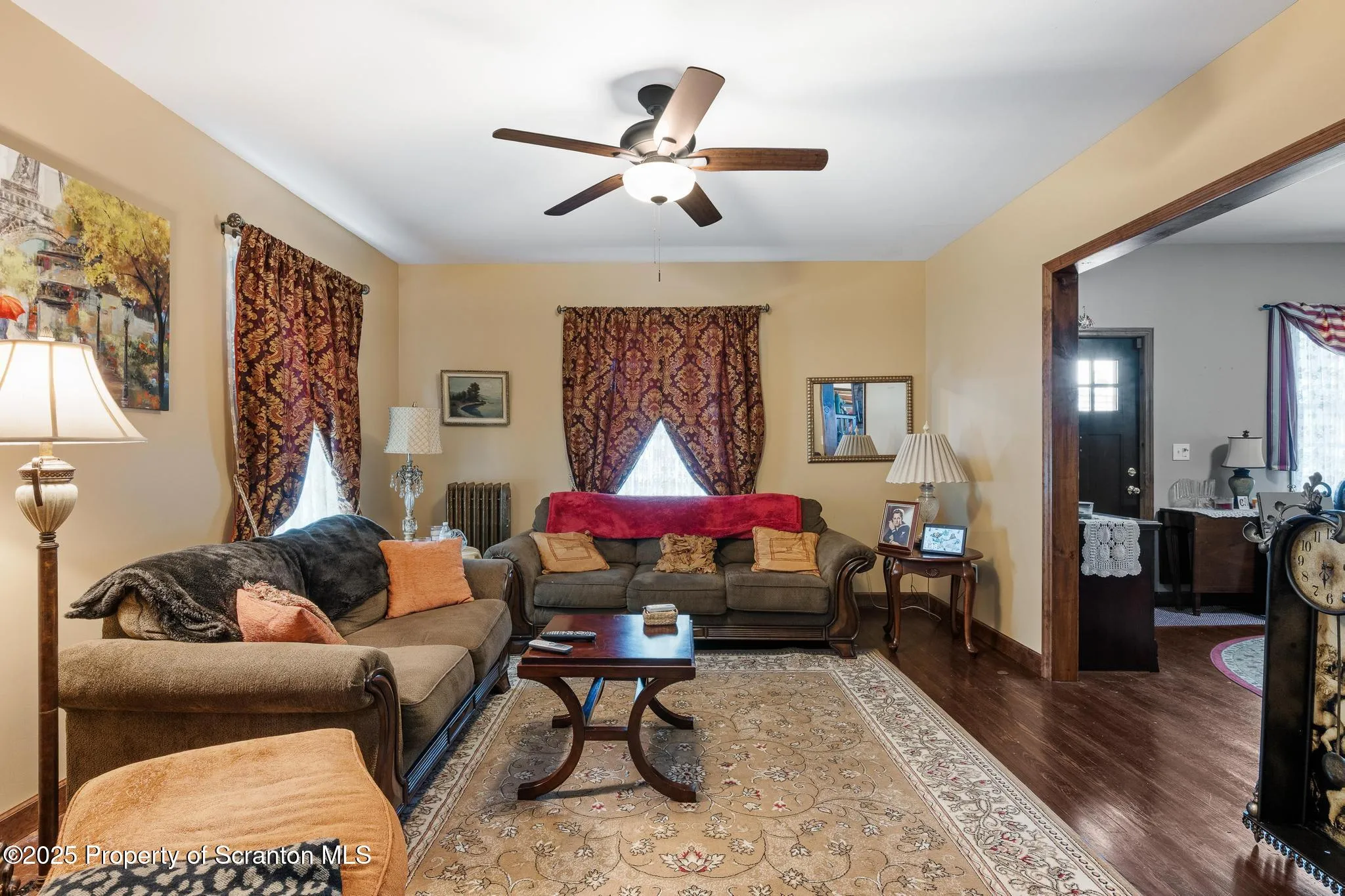 187 Washington Street, Carbondale, Pennsylvania 18407, 4 Bedrooms Bedrooms, 8 Rooms Rooms,2 BathroomsBathrooms,Residential,For Sale,Washington,SC253264