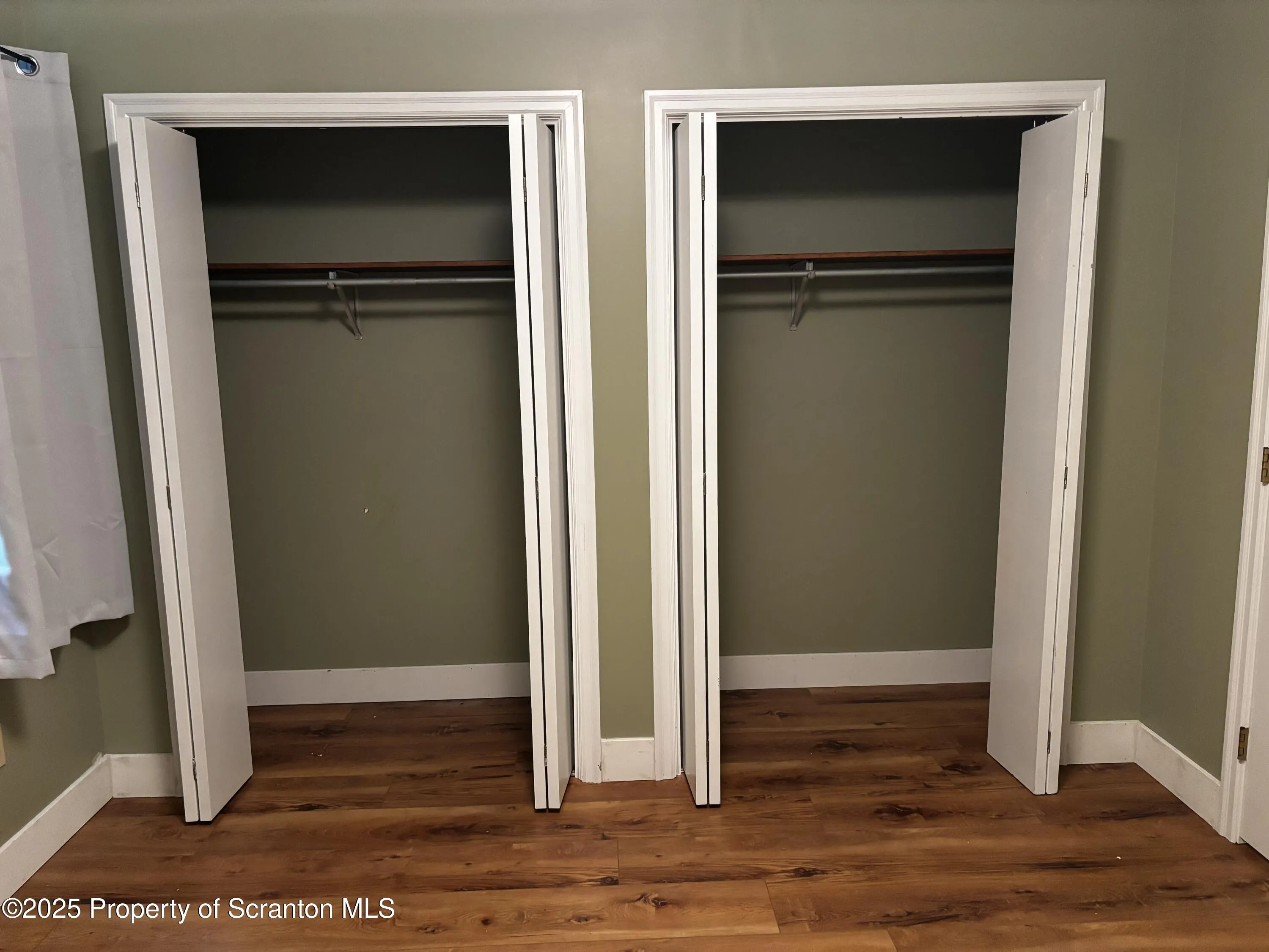 107 Garney Street, Dalton, Pennsylvania 18414, 2 Bedrooms Bedrooms, 7 Rooms Rooms,2 BathroomsBathrooms,Residential Lease,For Rent,Garney,SC253295