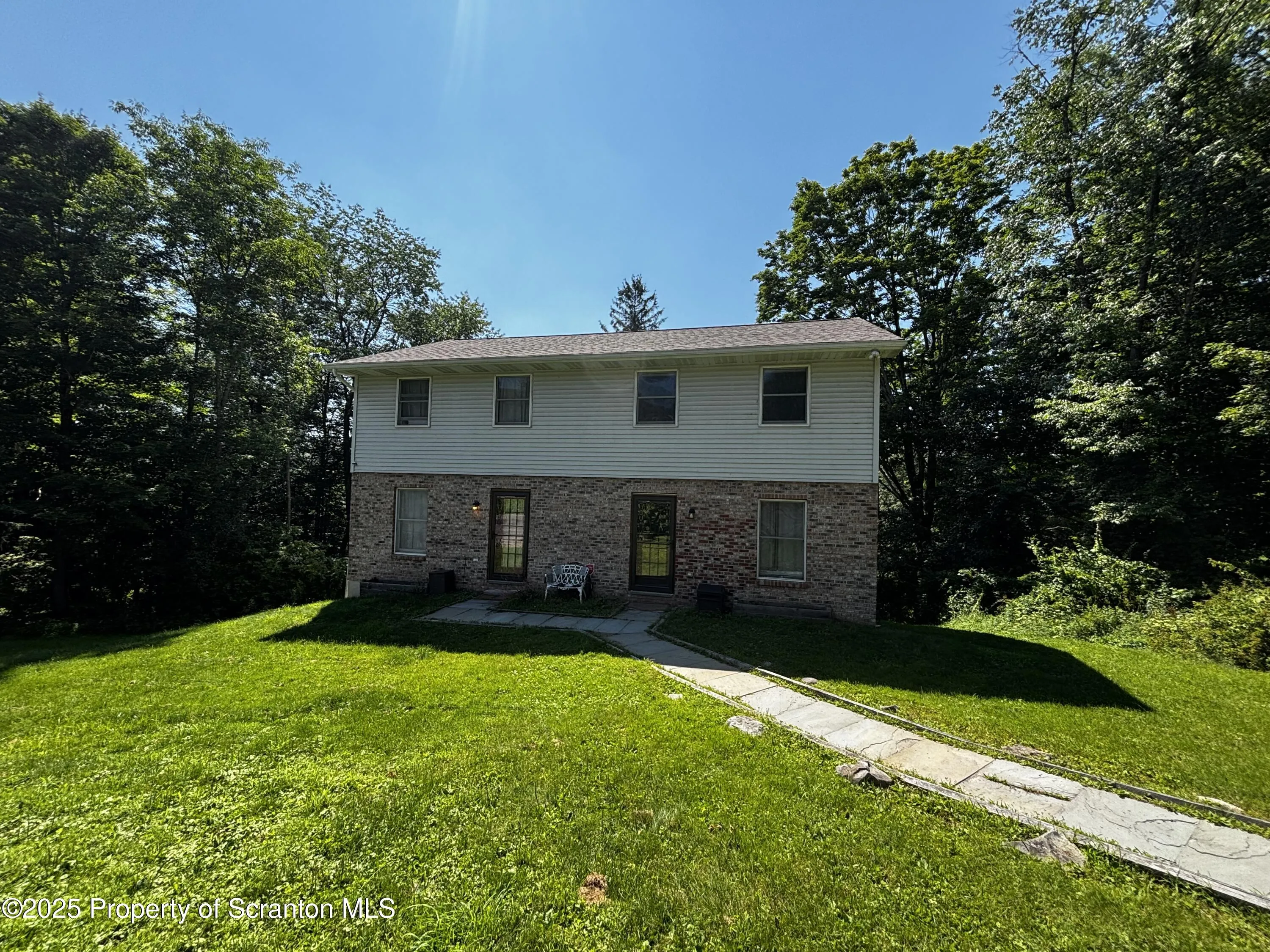 107 Garney Street, Dalton, Pennsylvania 18414, 2 Bedrooms Bedrooms, 7 Rooms Rooms,2 BathroomsBathrooms,Residential Lease,For Rent,Garney,SC253295