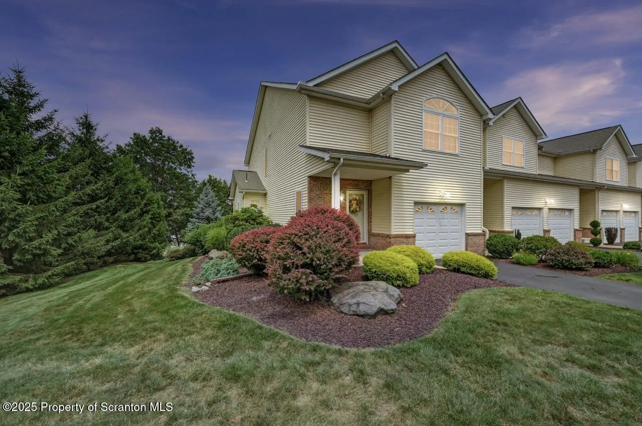 Residential For Sale 101 Sharon Drive, Moosic, Pennsylvania 18507