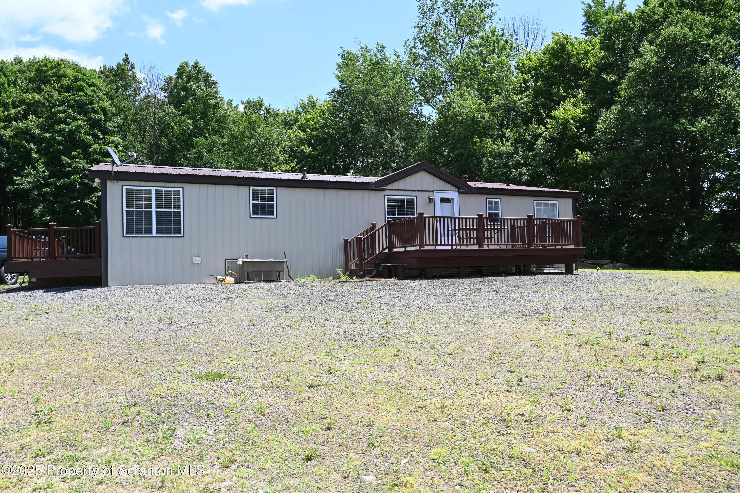 Residential For Sale 816 Hall Road, New Milford, Pennsylvania 18834