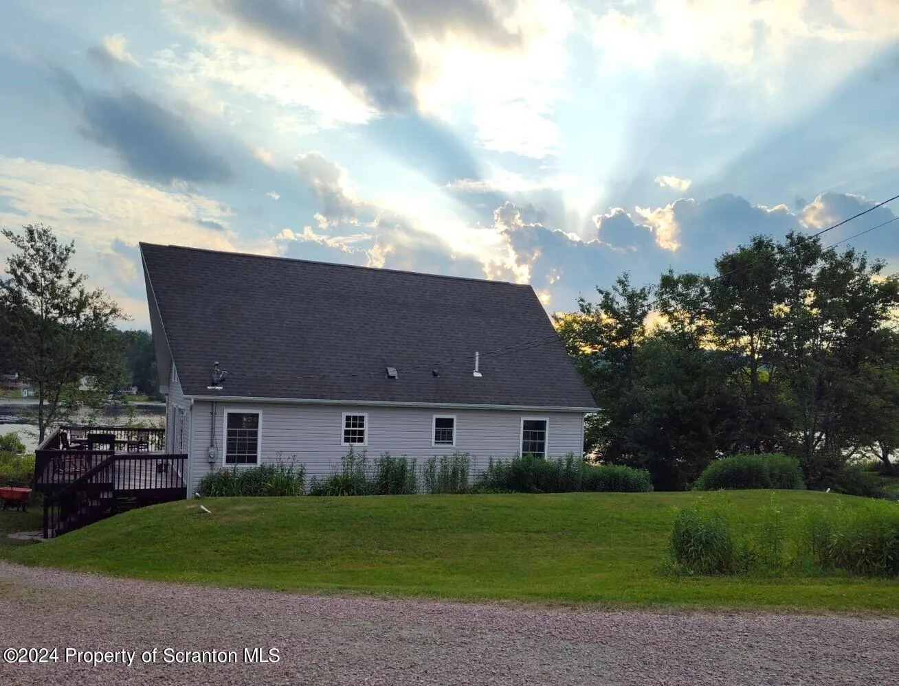 Residential For Sale 354 Minnow Drive, Susquehanna, Pennsylvania 18847