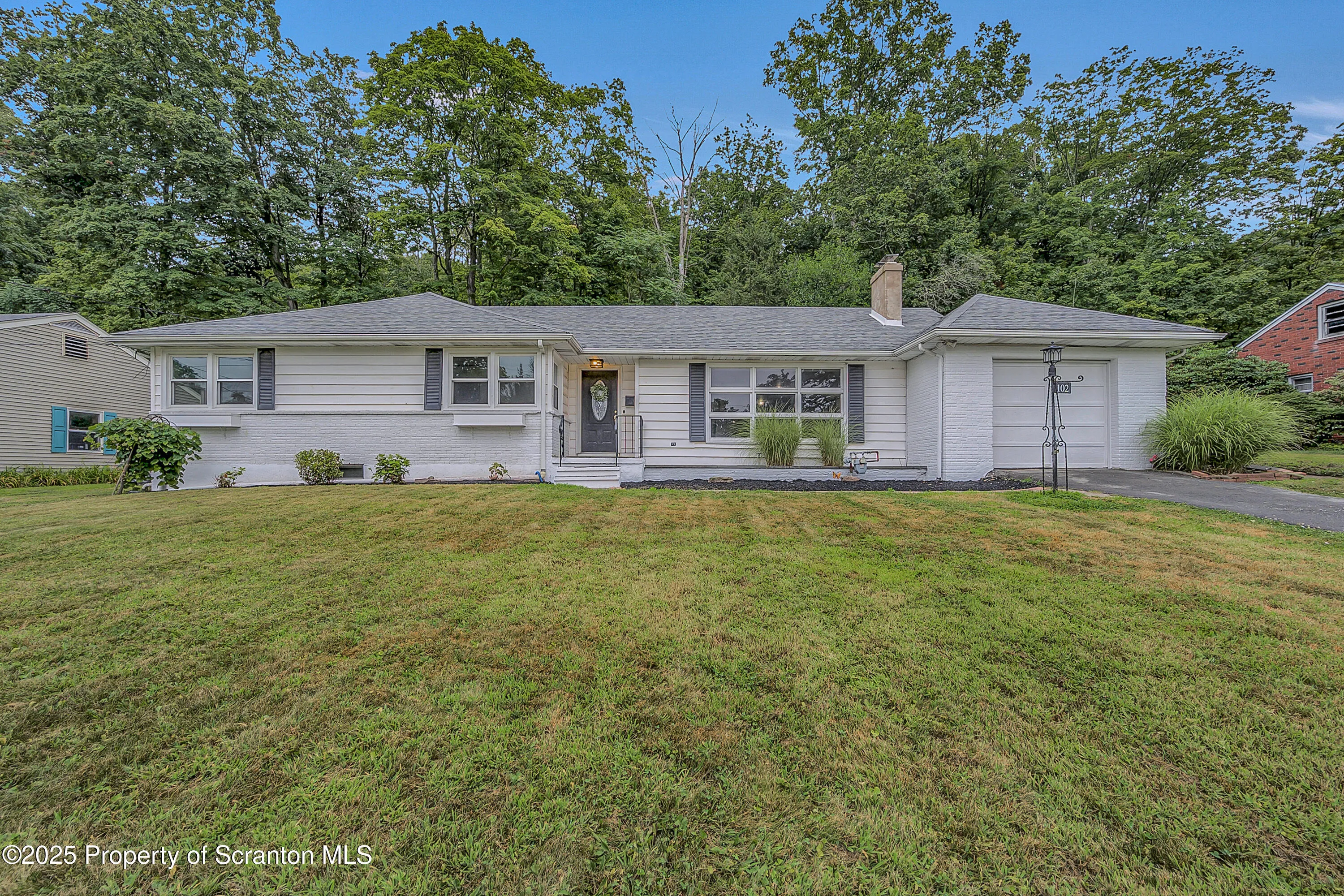 Residential For Sale 102 Gentilly Drive, Clarks Summit, Pennsylvania 18411