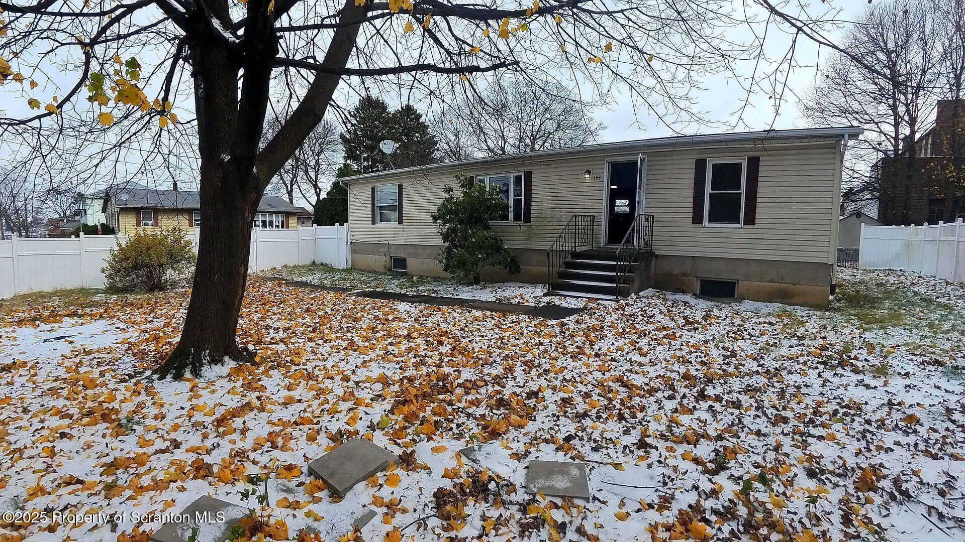 Residential For Sale 193 S Cedar Street, Hazleton, Pennsylvania 18201