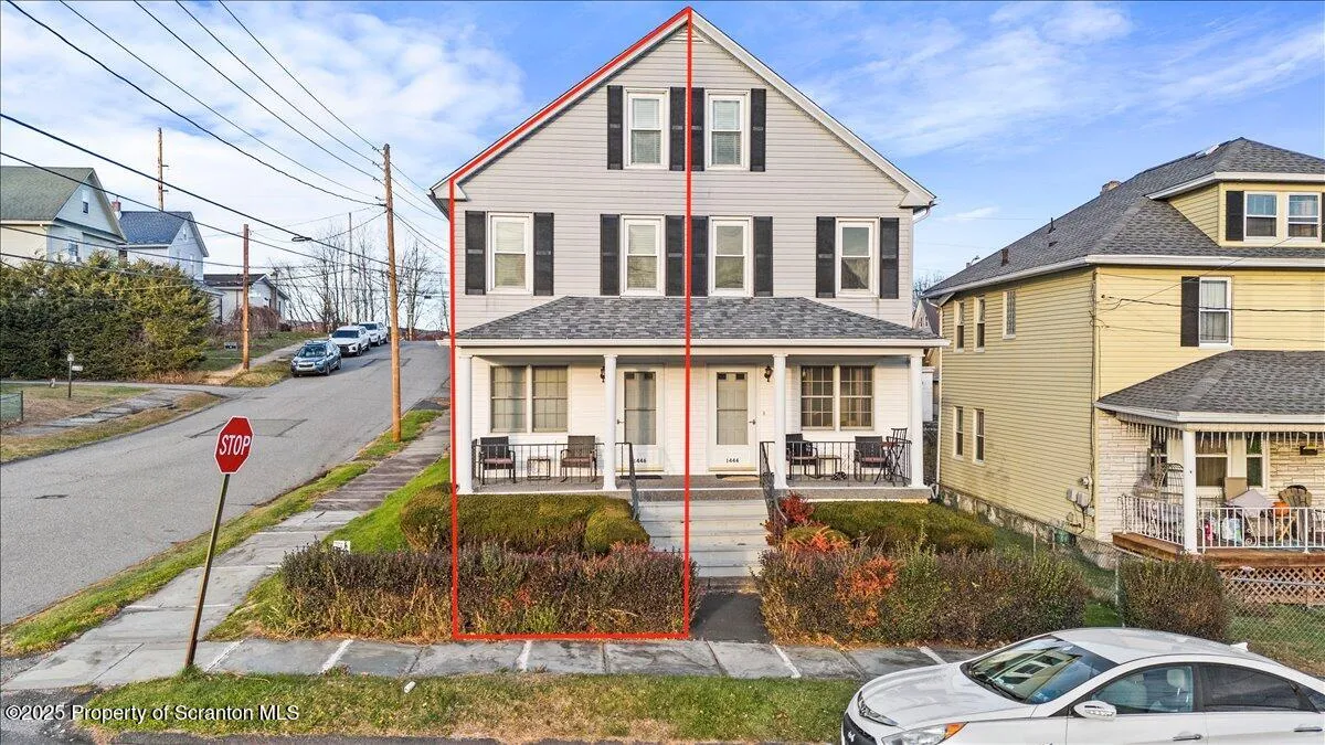 Residential Lease For Rent 1446 Thackery Street, Scranton, Pennsylvania 18504