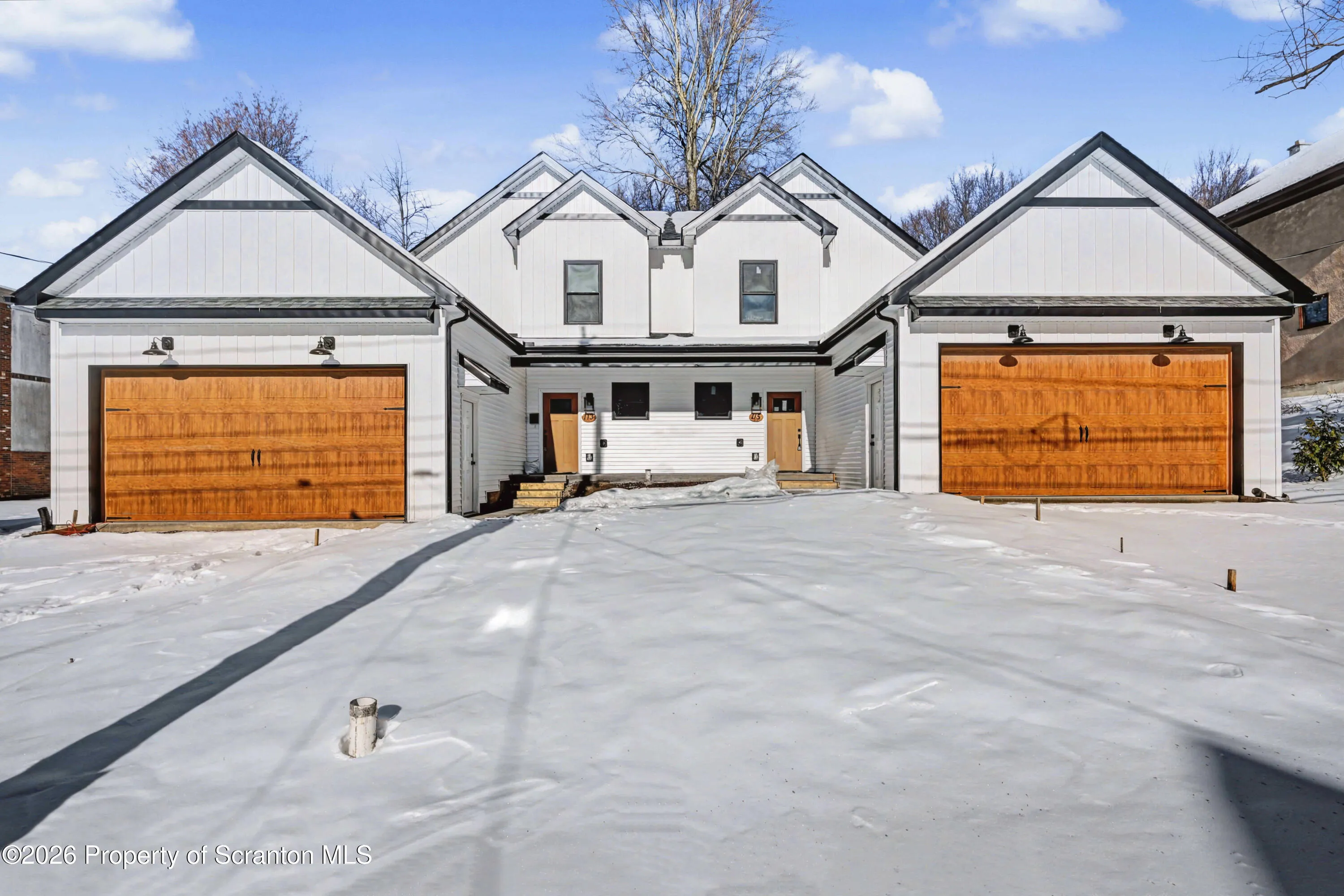 Residential For Sale 113 E Pine Street, Dunmore, Pennsylvania 18512