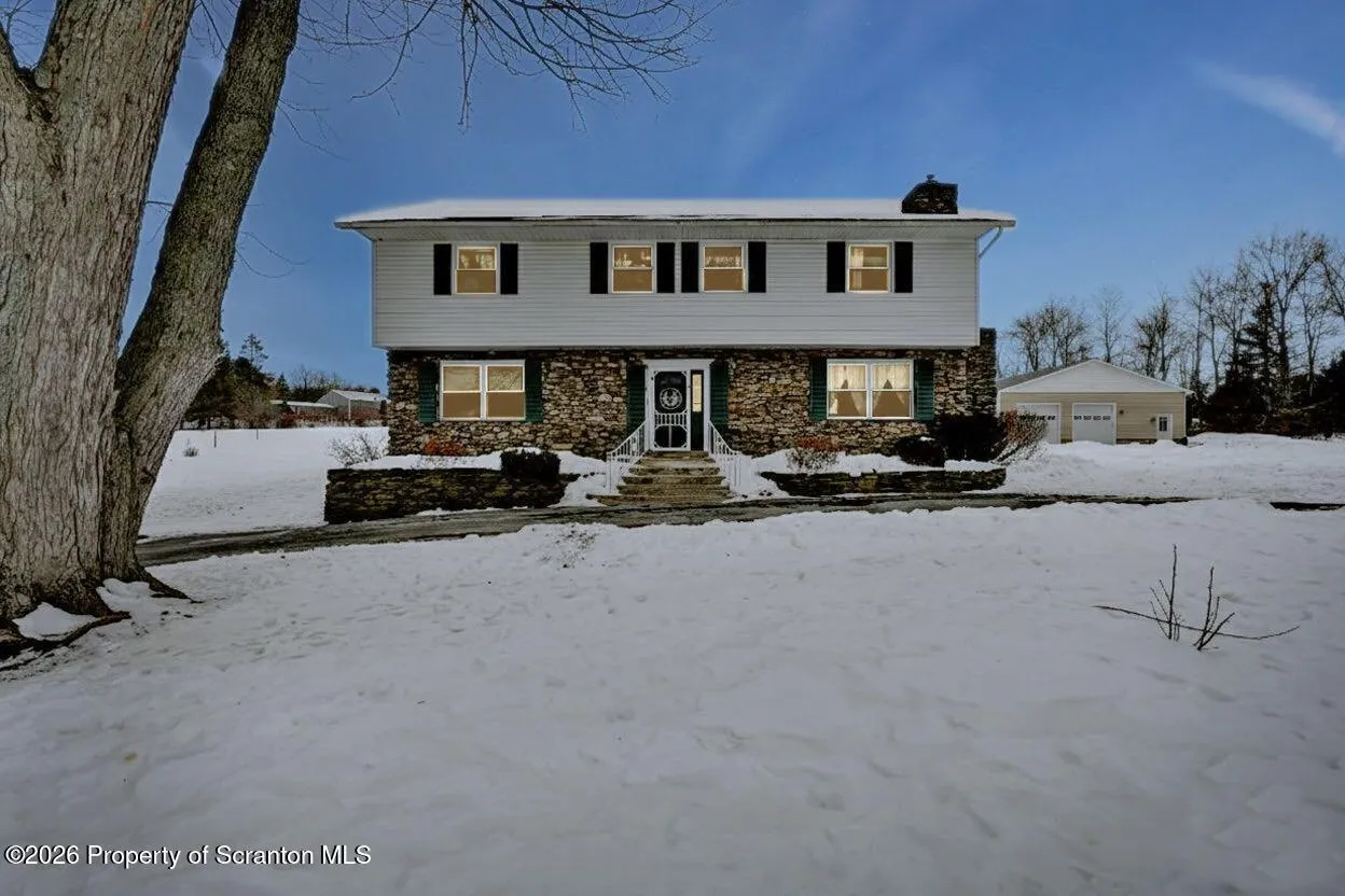 Residential For Sale 9109 Valley View Drive, Clarks Summit, Pennsylvania 18411