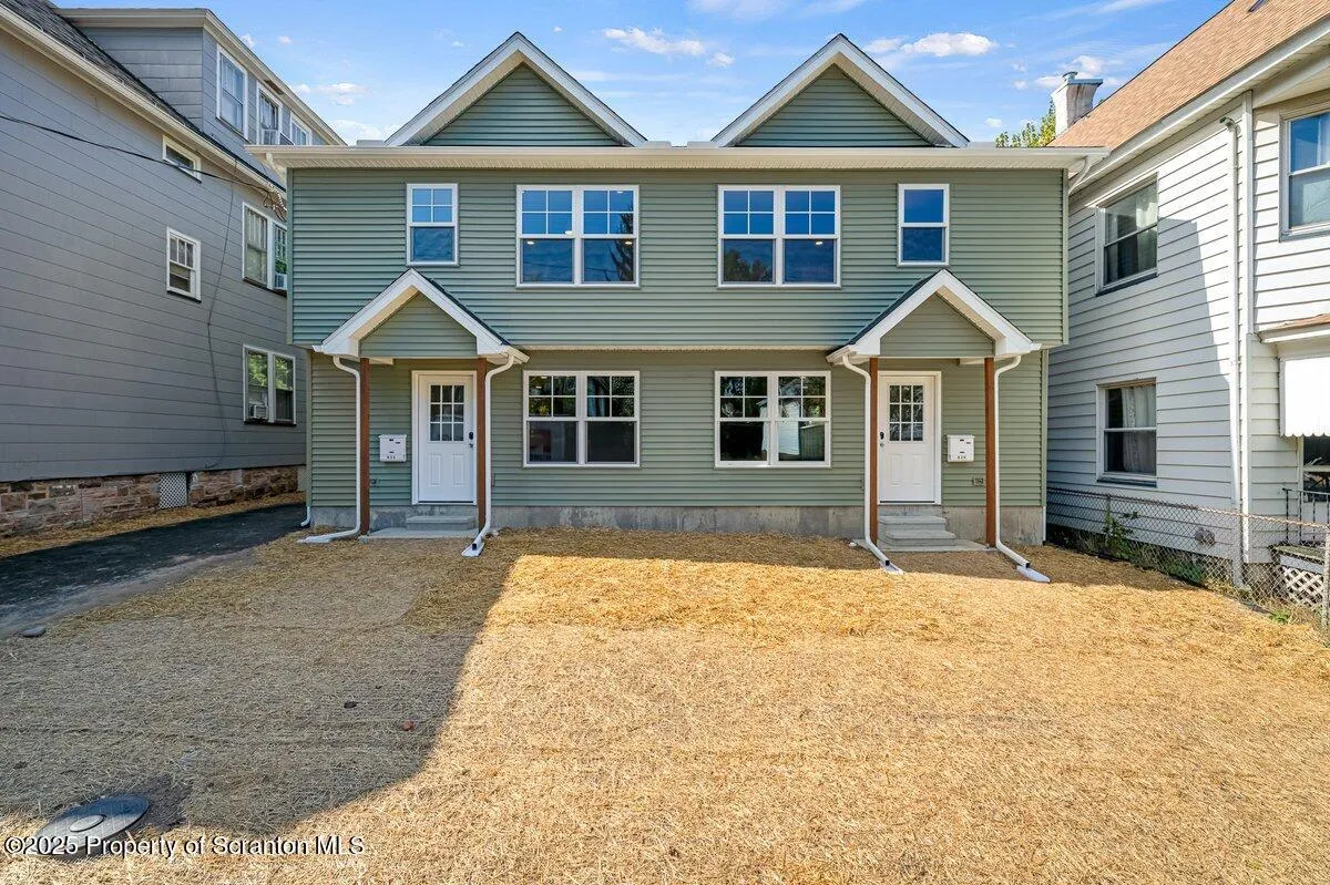 Residential Lease For Rent 820 822 Delaware Street, Scranton, Pennsylvania 18509