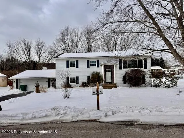 Residential For Sale 5 Karin Drive, Tunkhannock, Pennsylvania 18657