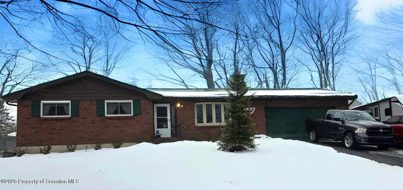 Residential For Sale 576 Arnold Drive, Jefferson Twp, Pennsylvania 18436